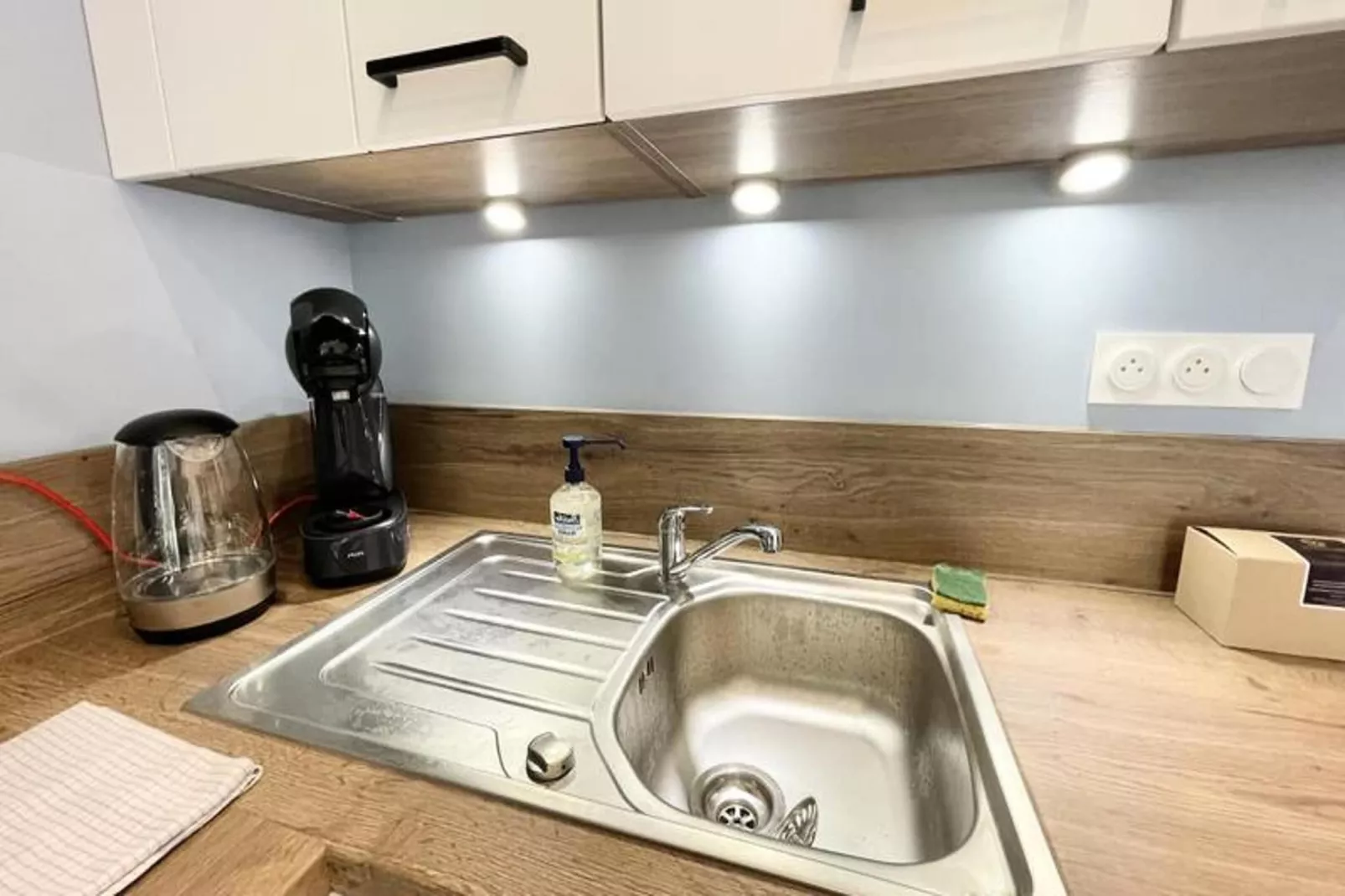 Le Cadet 👨&zwj;👩&zwj;👦&zwj;👦| Jean Jaur&egrave;s |tram A, B E E | T2 Tout &eacute;quip&eacute;-Keuken