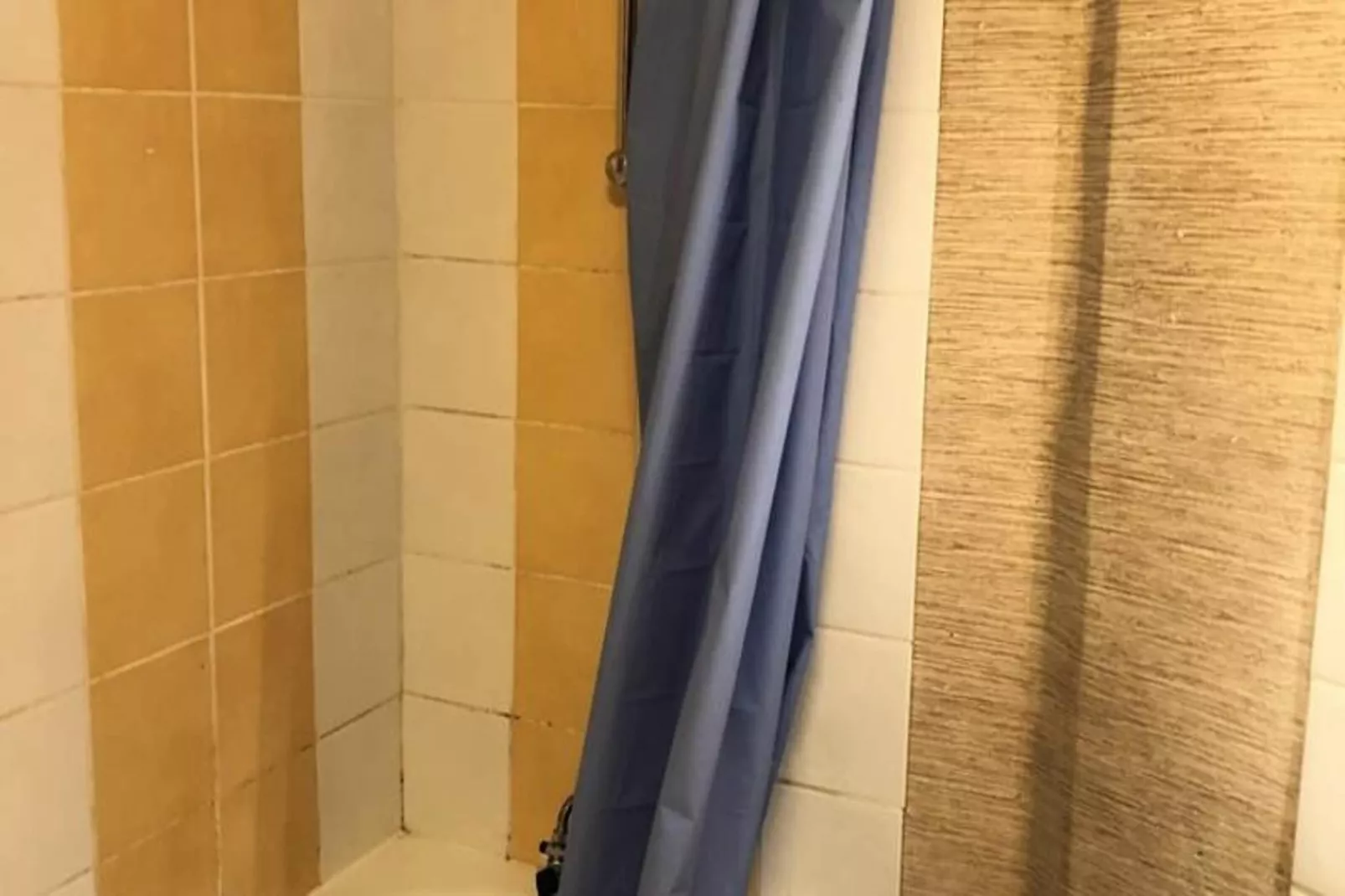 Résidence Grand Sud-Badkamer