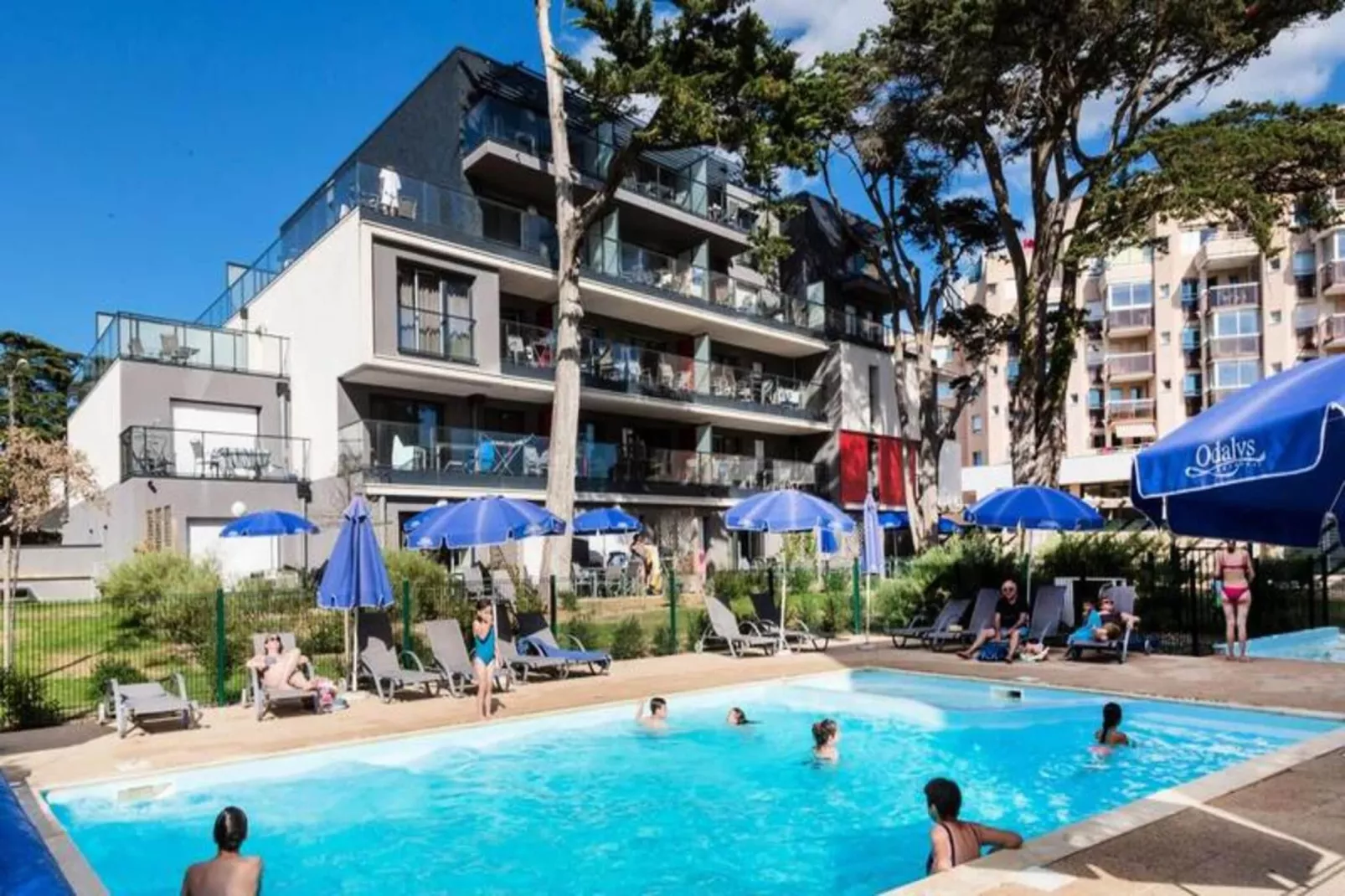 Résidence Prestige Odalys de la Plage-Buitenkant zomer