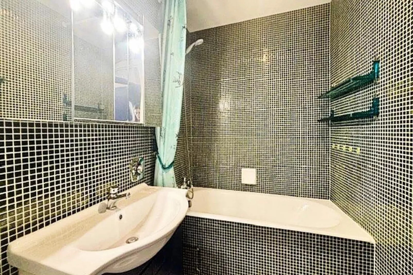 Résidence Ker Avel-Badkamer