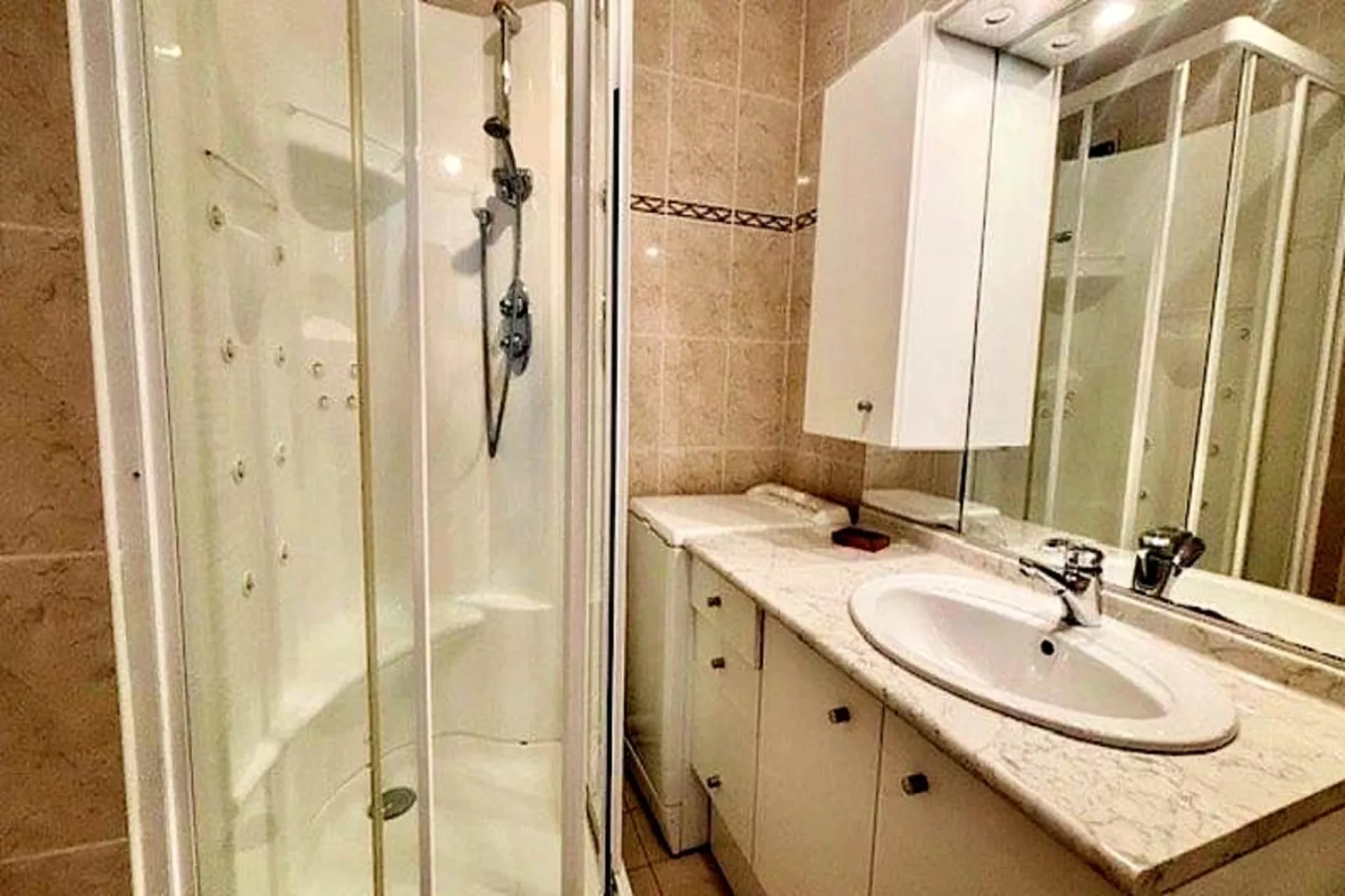 Résidence Le Mane-Badkamer