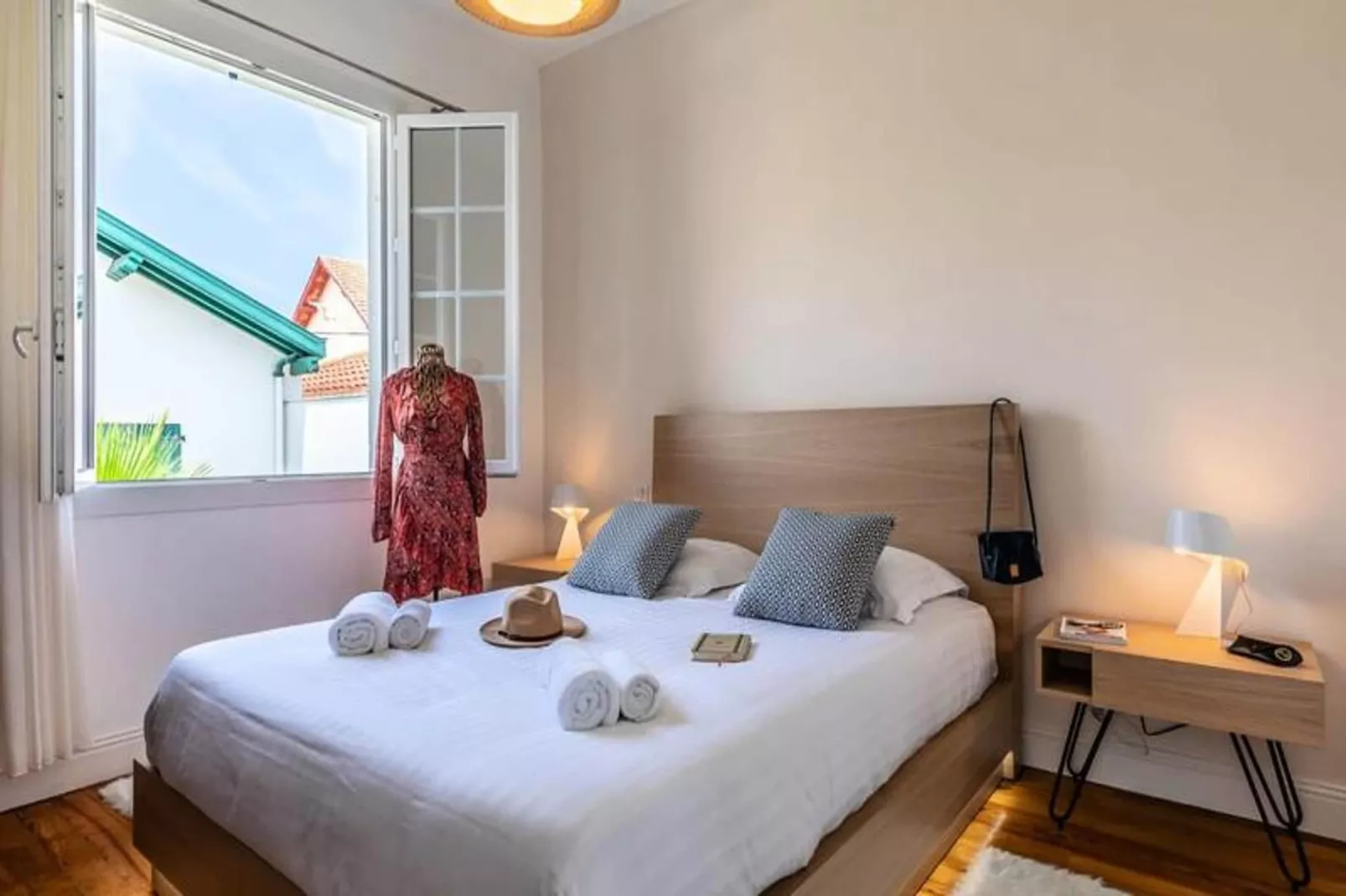 Superbe Appartement Plein De Charme Avec Balcon, 2ch, &agrave; 5min De La Plage-Slaapkamer