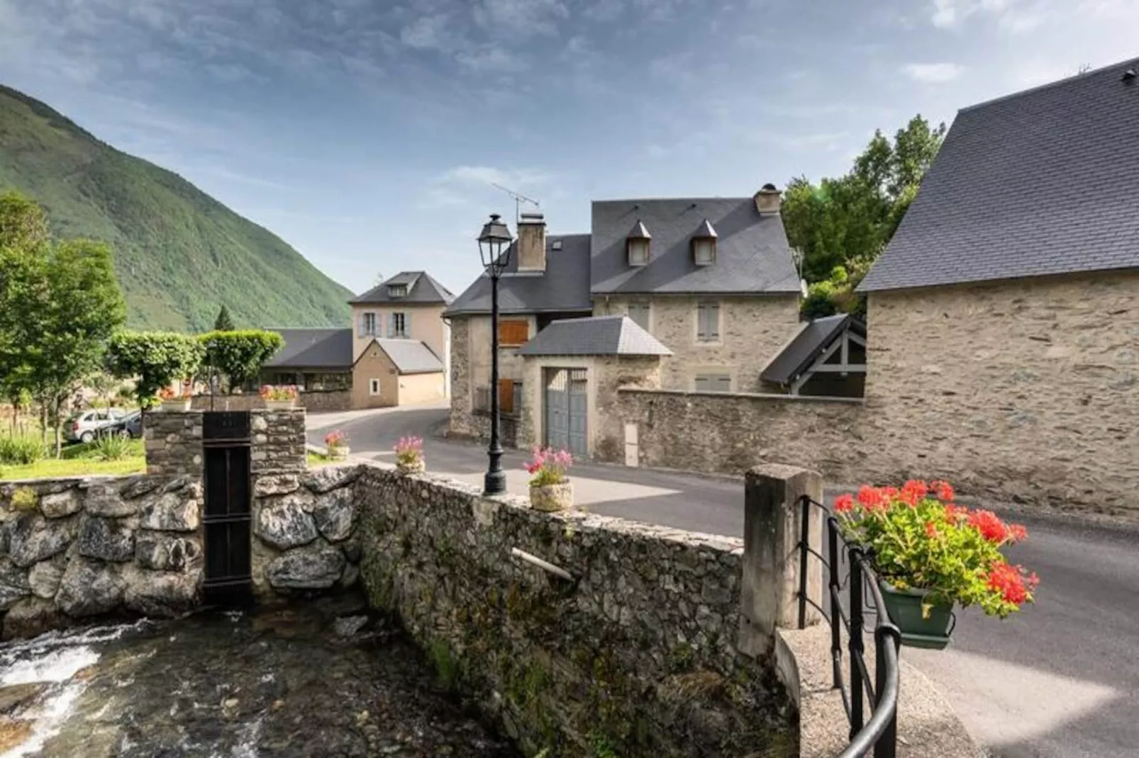 Résidence Autun-Image-tags.