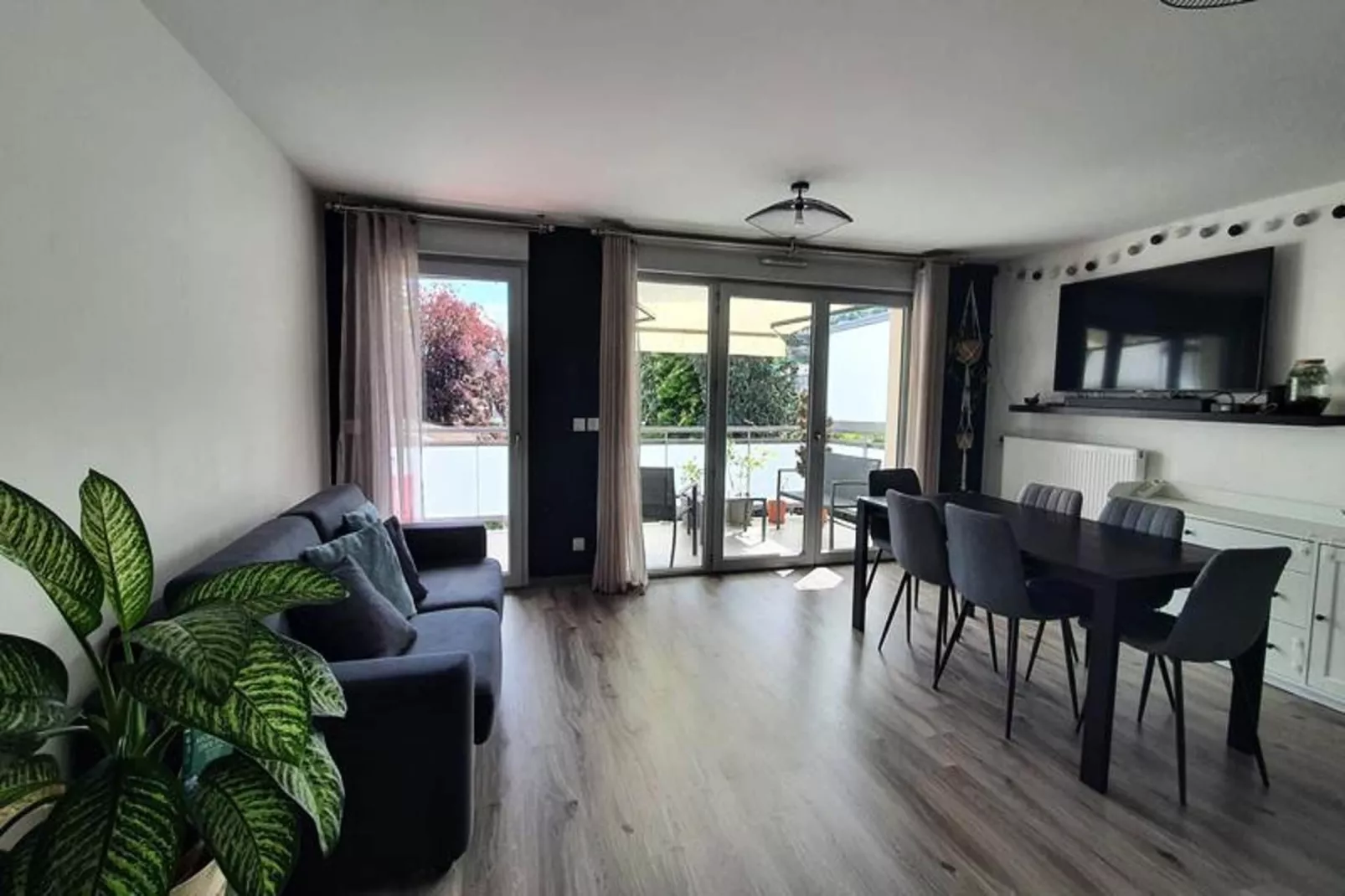 Résidence Le Clos Des Merisiers-Woonkamer