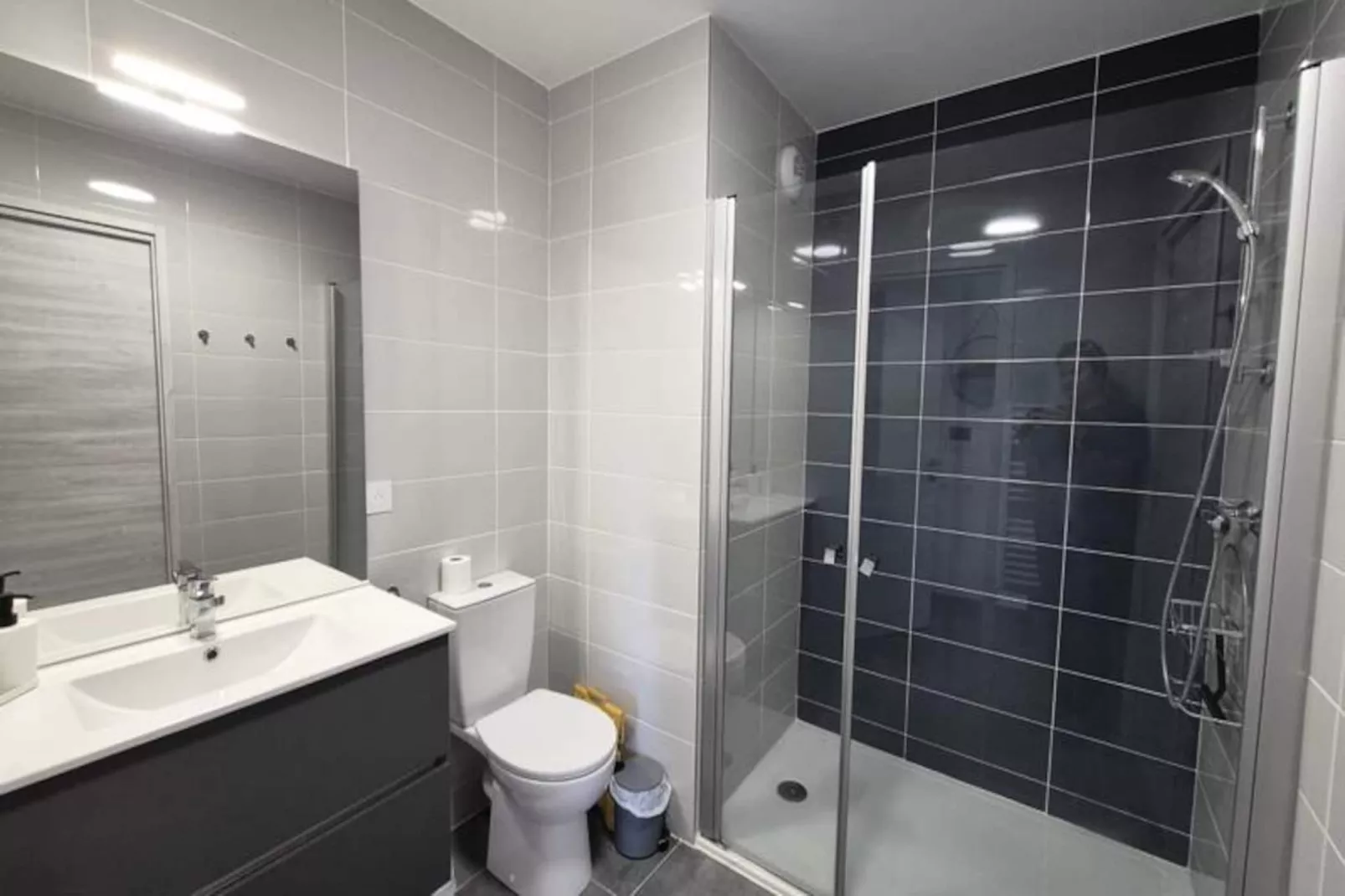 Spacieux Appartement Au Pied Des Pistes-Image-tags.