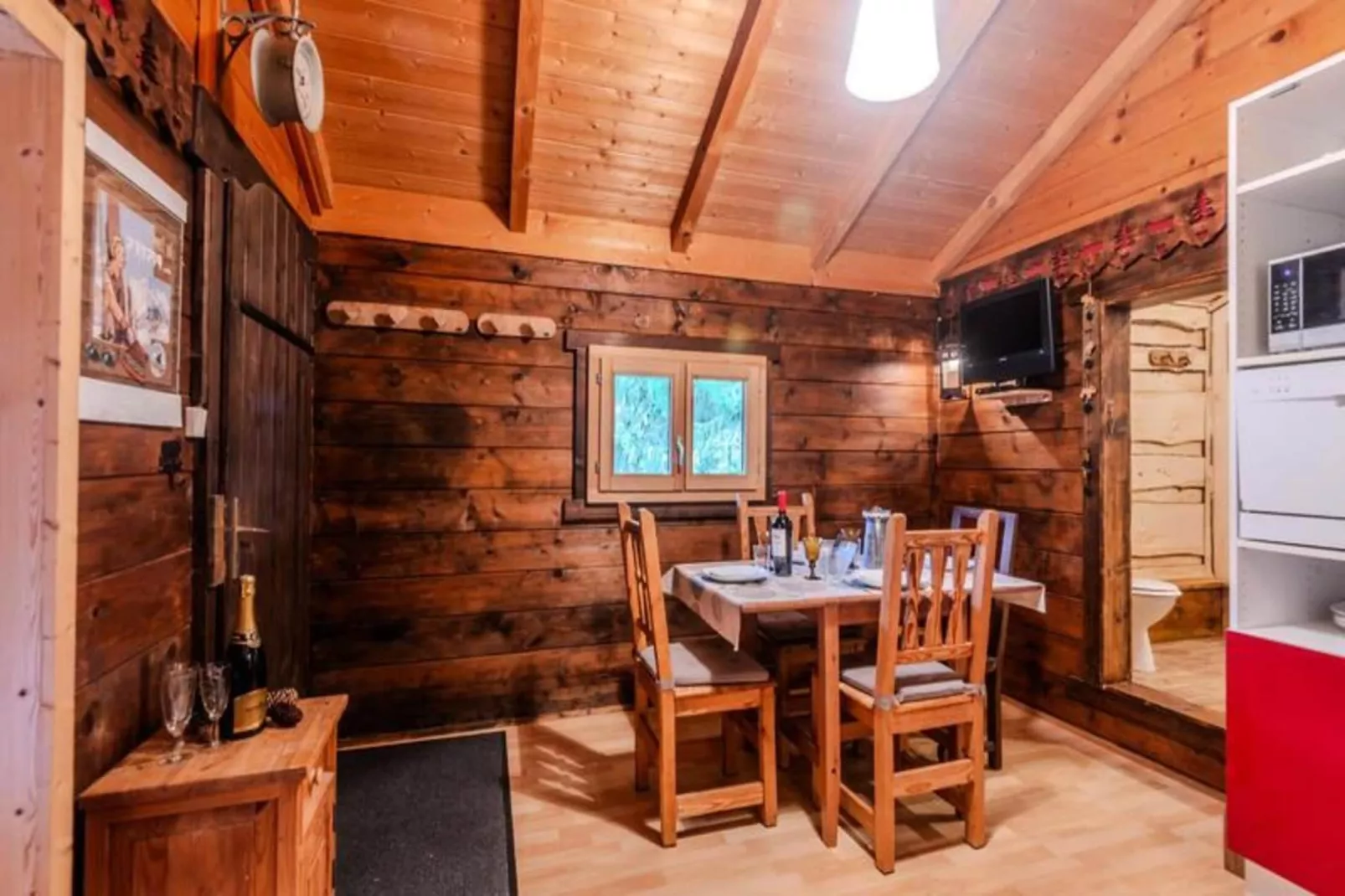 Résidence Les Balluts-Eetkamer