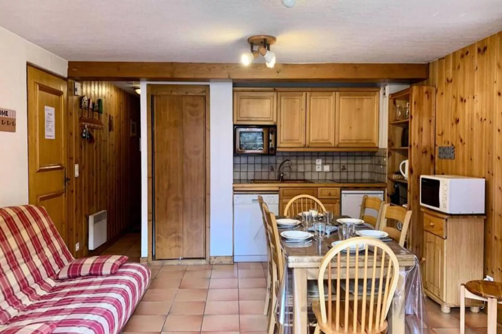 Résidence Coq De Bruyere-Eetkamer