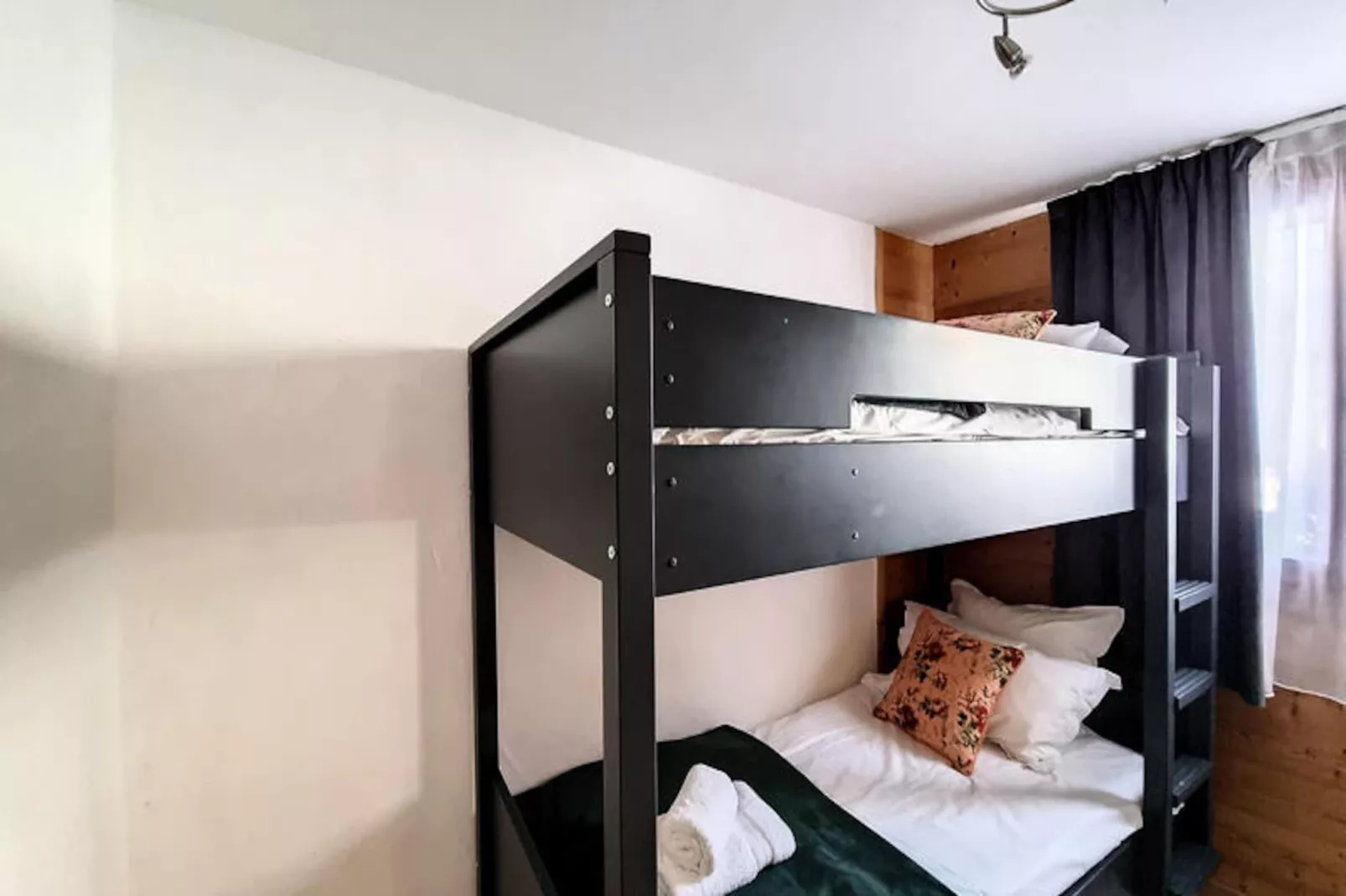 Appartements à Les Gets-Image-tags.