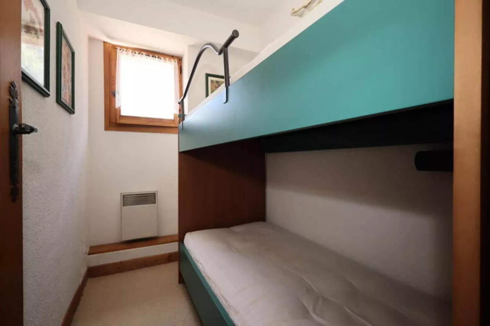 Résidence Les Eaux Rousses-Buitenkant zomer