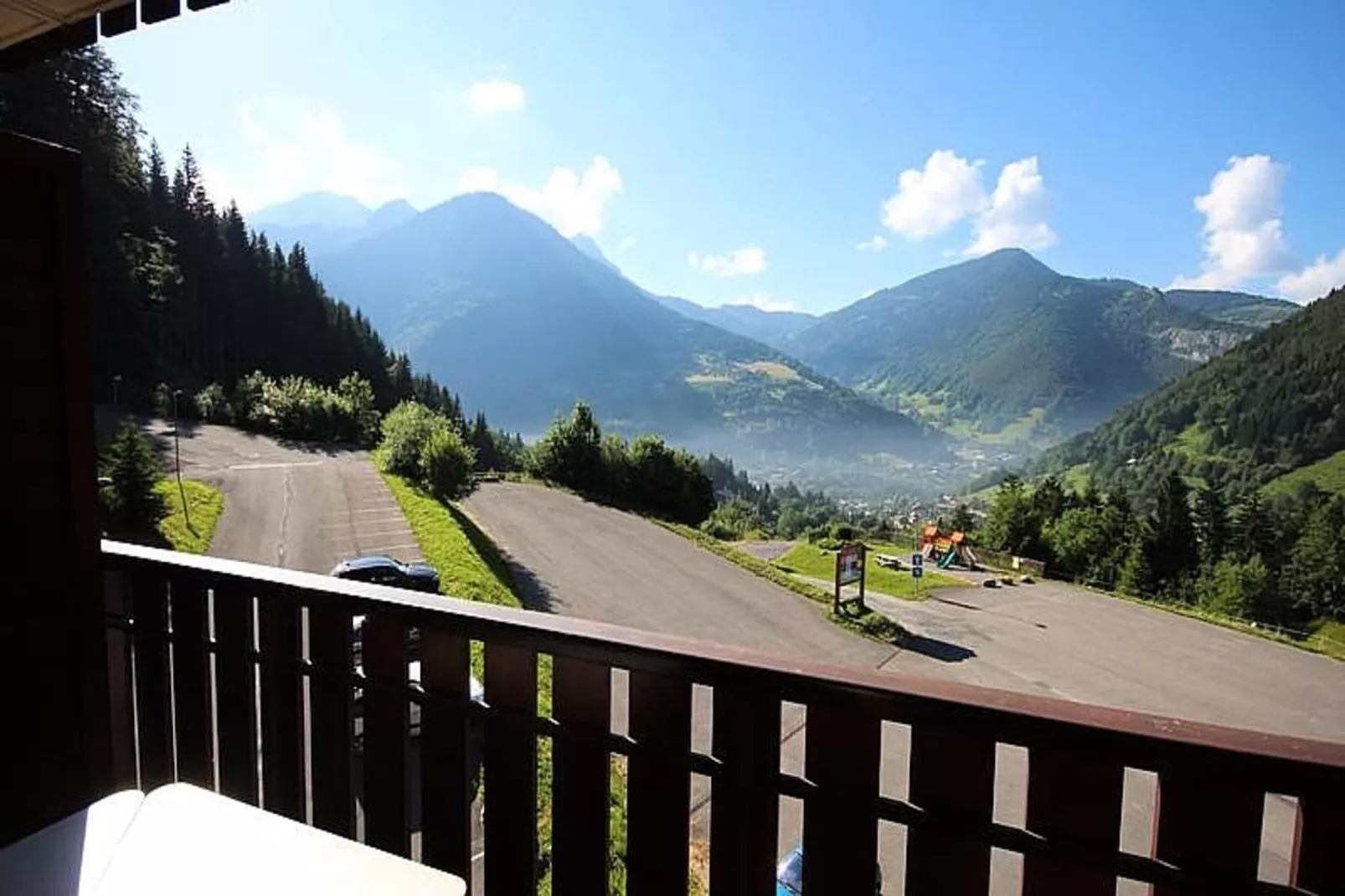 Studio à Saint Jean d'Aulps-Uitzicht zomer