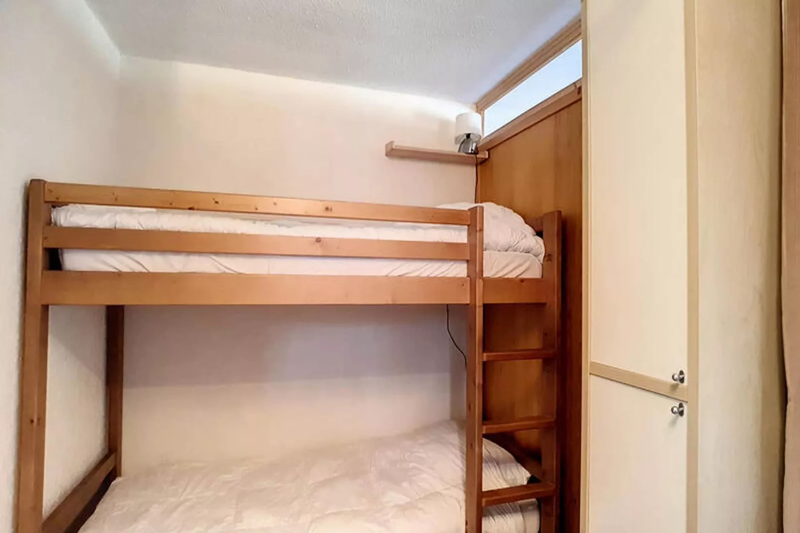 Studio à Saint Jean d'Aulps-Slaapkamer