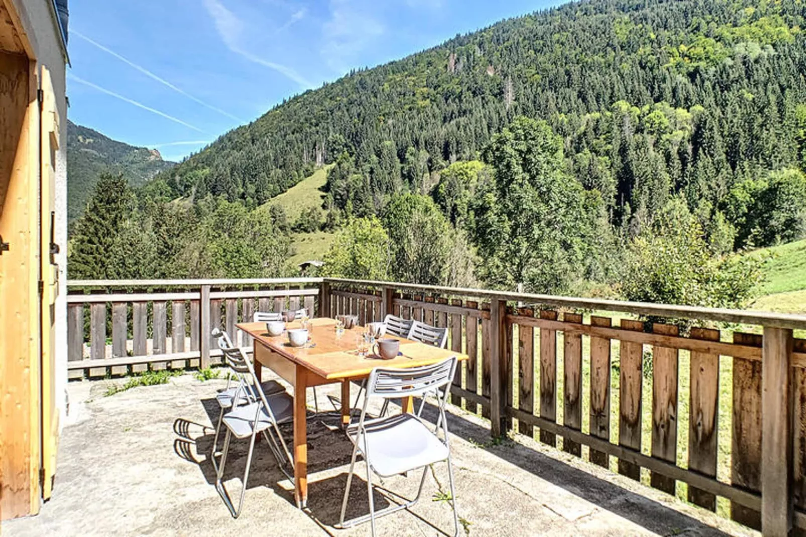Appartements à Saint Jean d'Aulps-Terrasbalkon
