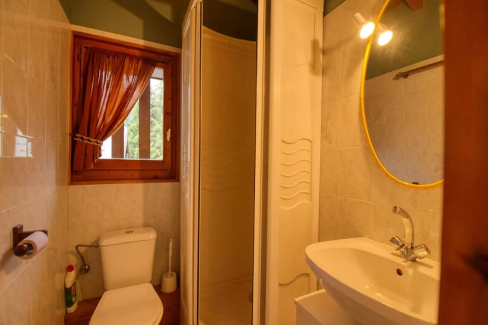 Chalet Essertins-Overloop