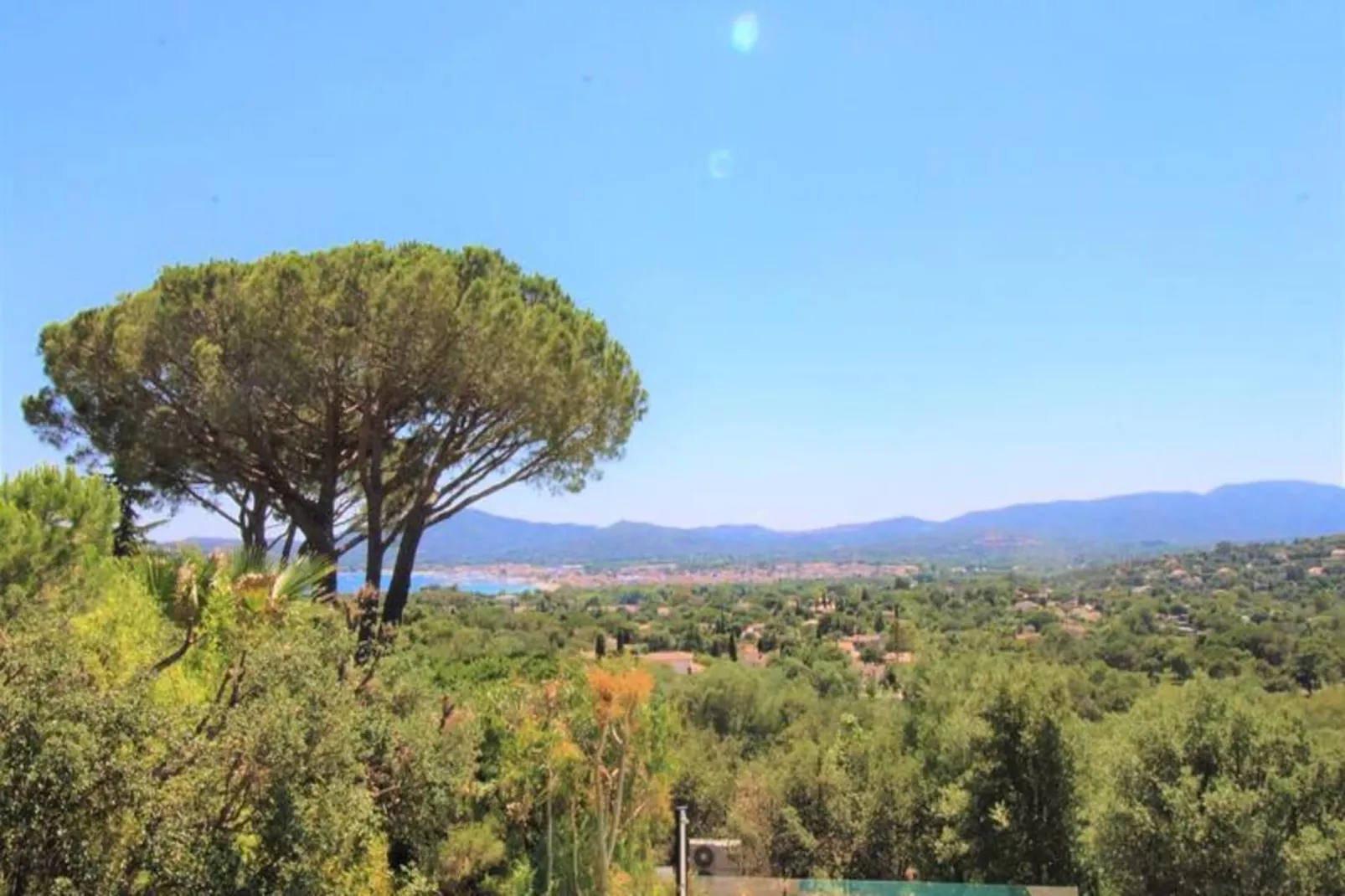 Résidence Hauts De Grimaud-Buitenkant zomer