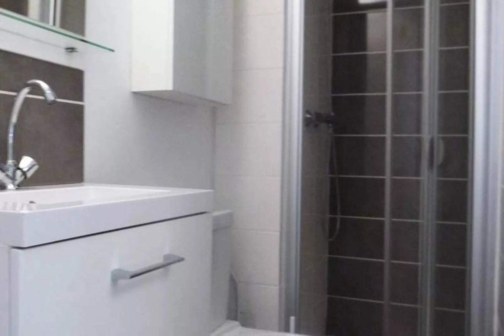 Résidence Font Mourier-Badkamer