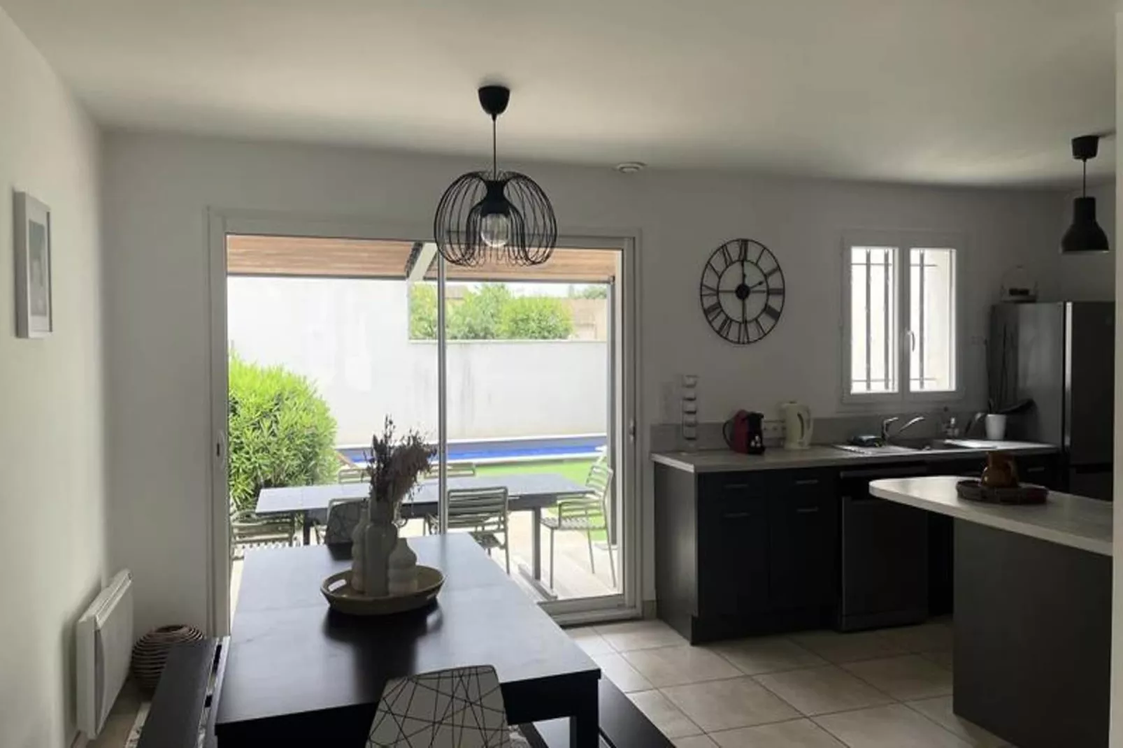 Villa Lisa - Piscine Chauff&eacute;e Proche Du Centre Historique-Eetkamer