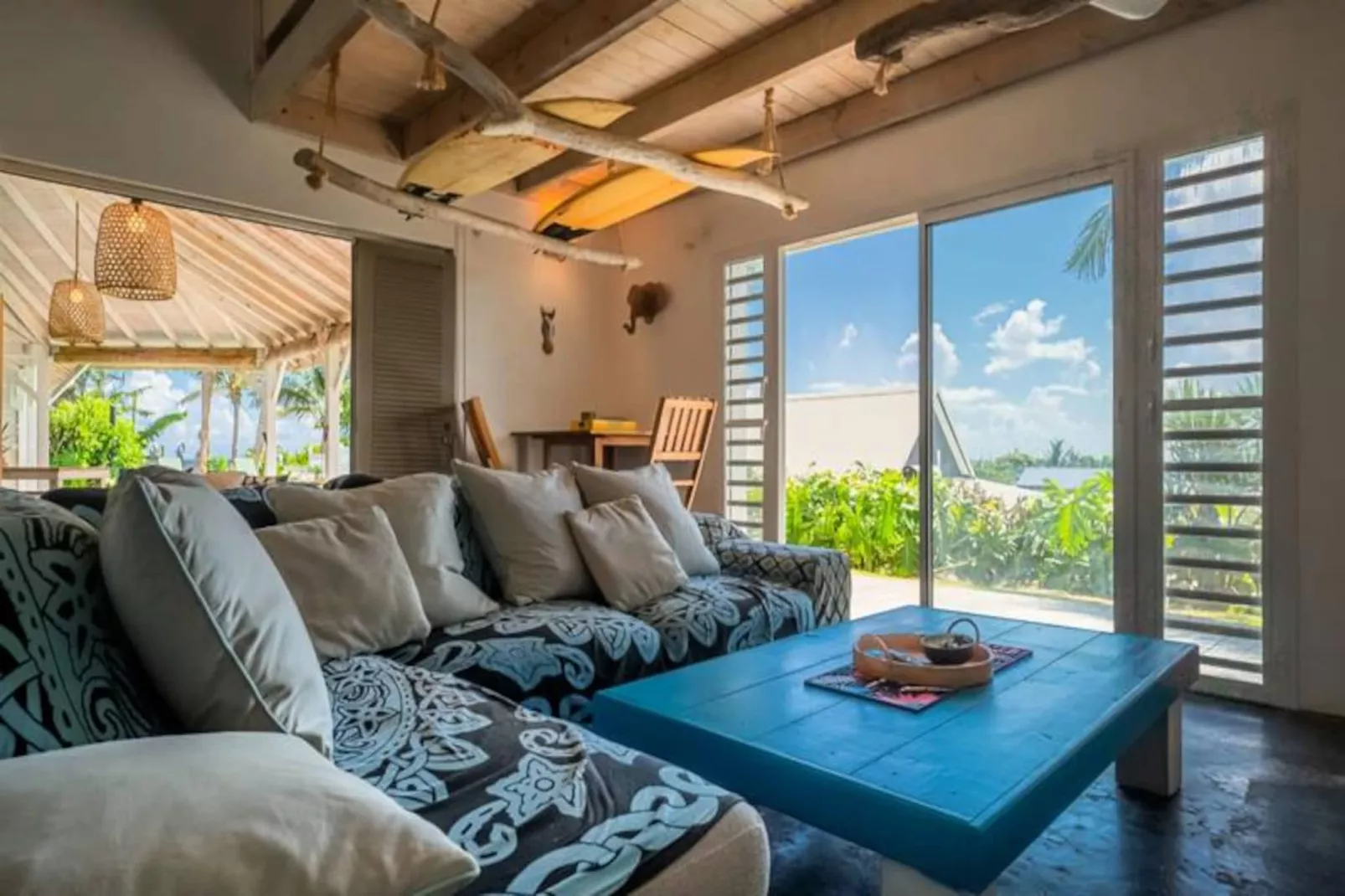 Villa Lakaz-Image-tags.