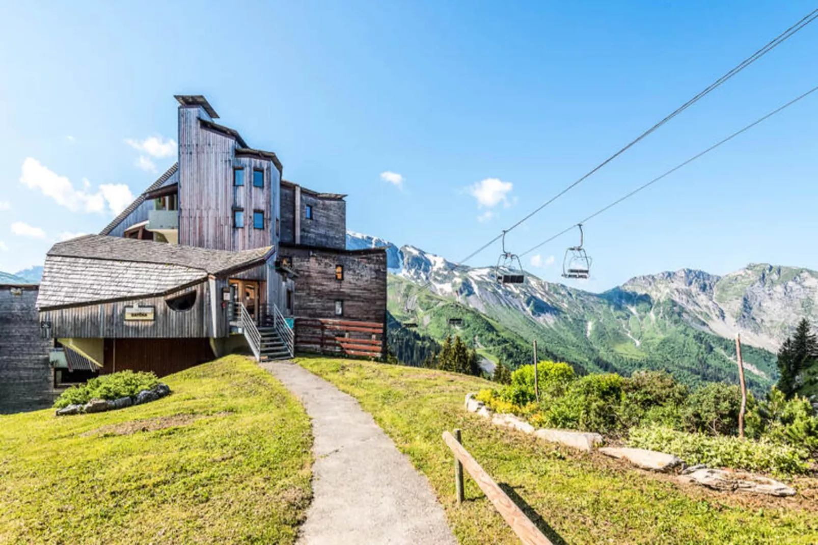 Résidence Quartier Falaise - maeva Home-Uitzicht zomer