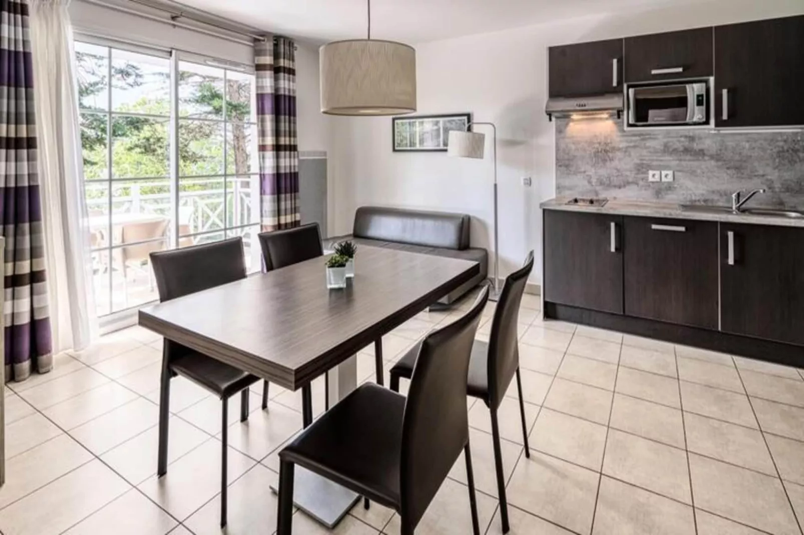 Résidence Les Villas du Spa****-Buitenkant zomer