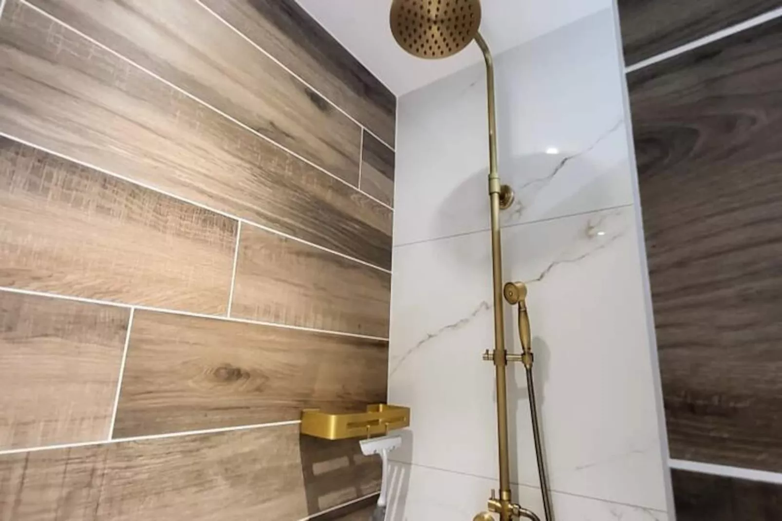 Résidence Domino 1 Superbement R&eacute;nov&eacute; - 2 Chambres -terrasse &agrave; 300m Plage, Commerces-Image-tags.