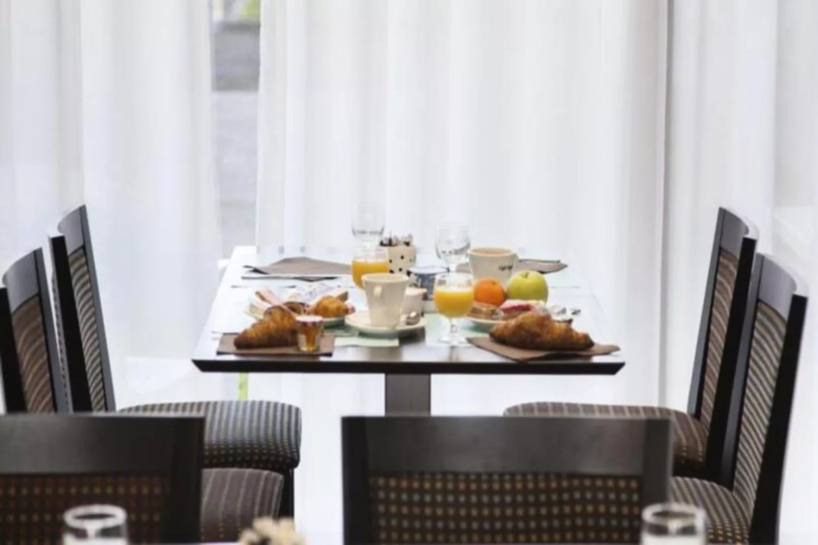 Néméa Appart'Hôtel Toulouse Saint Martin***-Buitenkant zomer