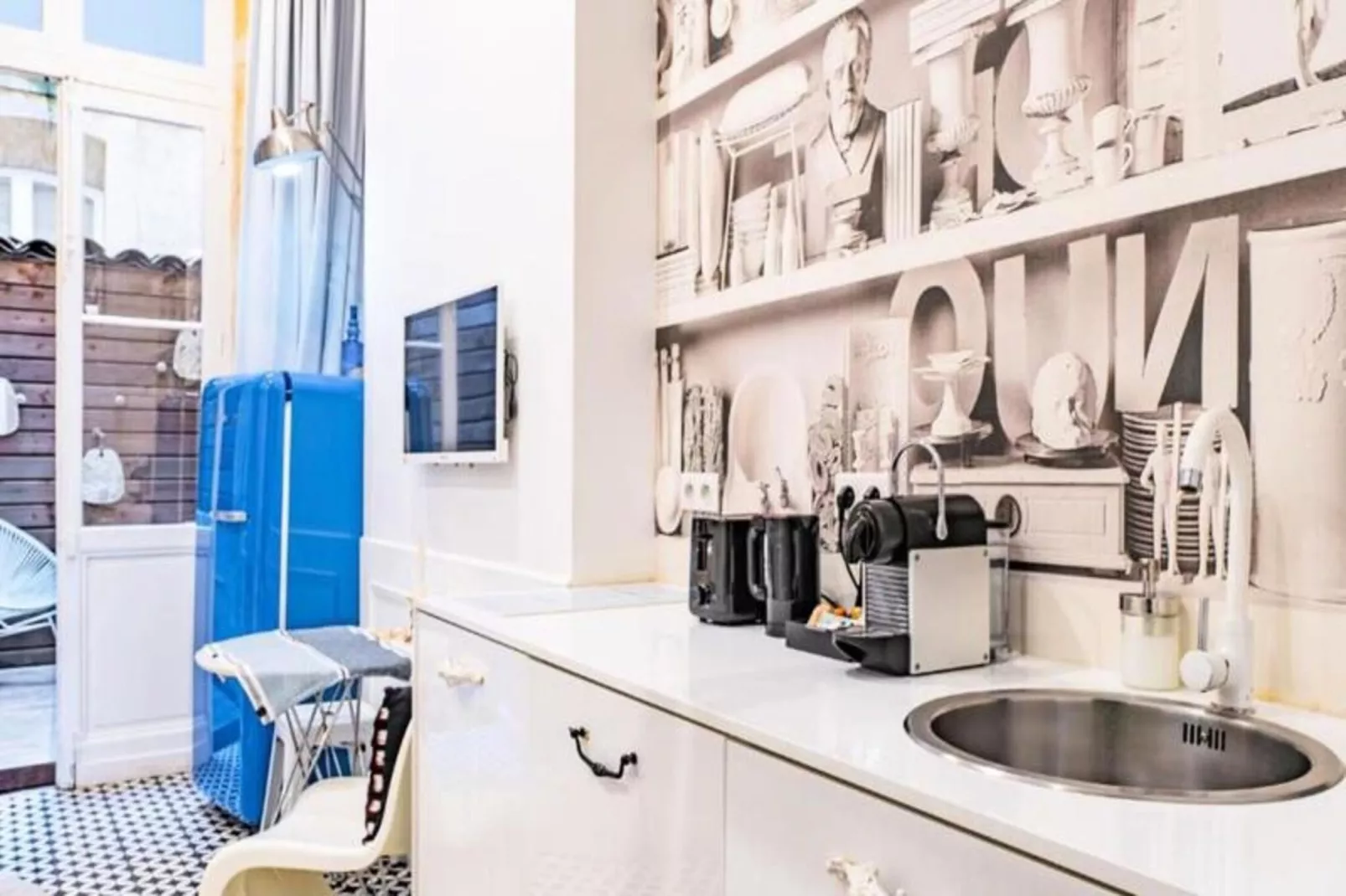 Studio D'architecte Charmant Dans Un Immeuble Du Xviii&egrave;me Dans Le Centre-Slaapkamer