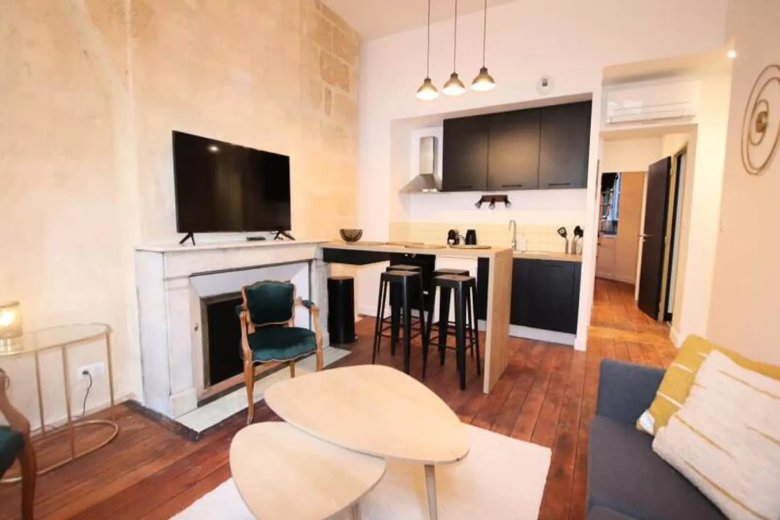 Charmant Et Rayonnant Appartement De 55 M&sup2; Situ&eacute; Dans Le Coeur De Bordeaux-Slaapkamer