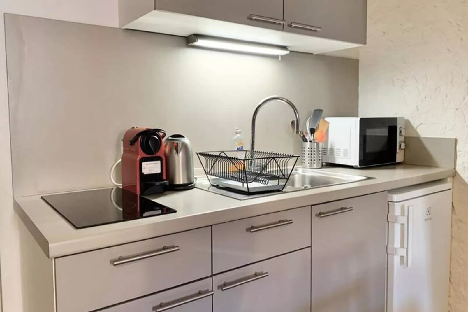 | L'alc&ocirc;ve De Vaucanson 🟡 Centre Historique | Place Vaucanson-Keuken