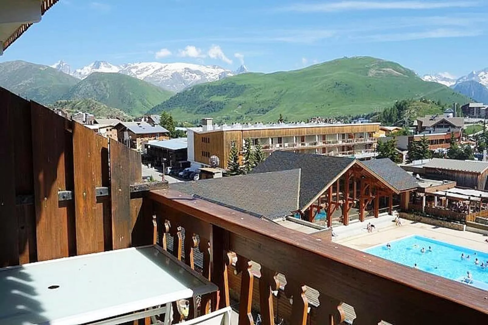 Résidence Menandiere-Uitzicht zomer