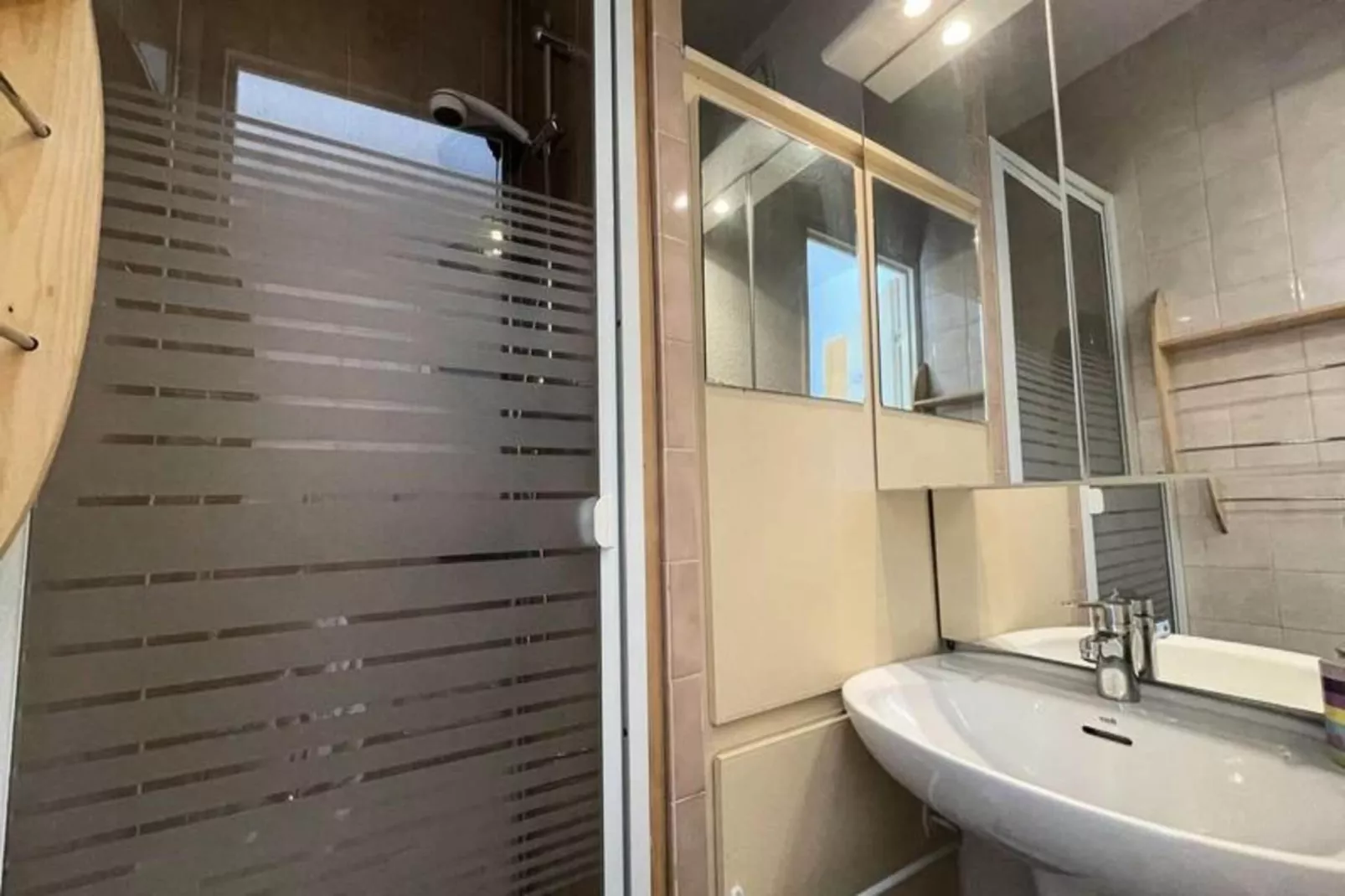 Résidence Pleiades-Badkamer