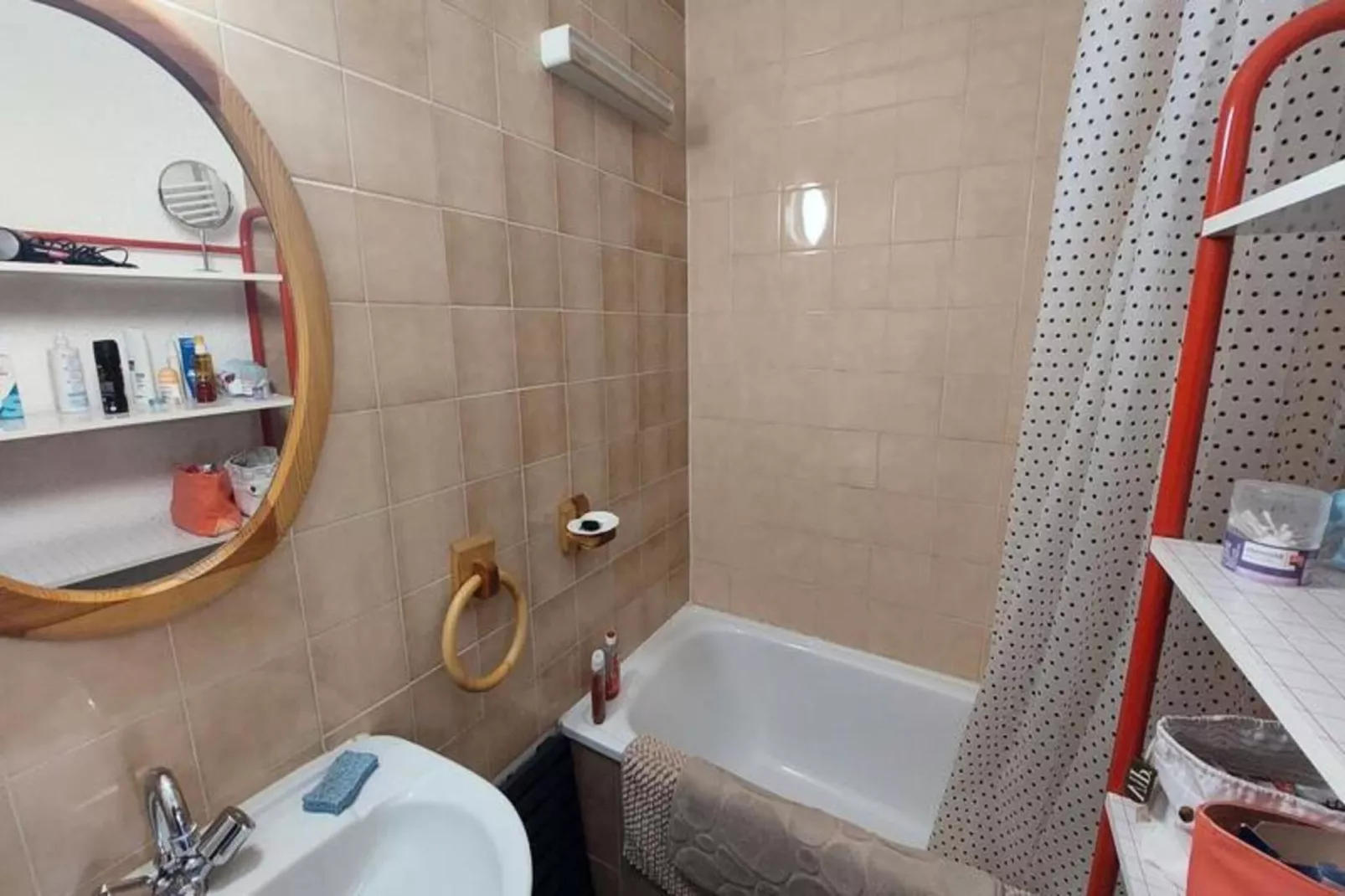 Résidence PlÉiades-Badkamer