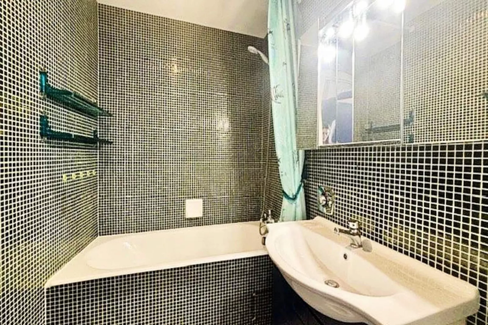 Résidence Ker Avel-Badkamer