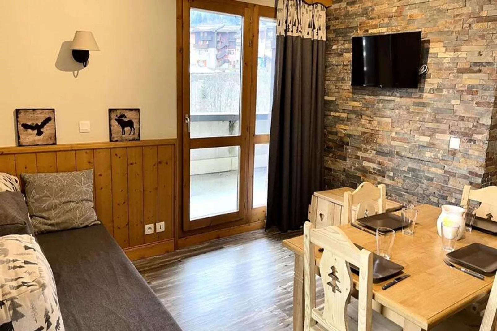 Résidence Valeriane-Eetkamer