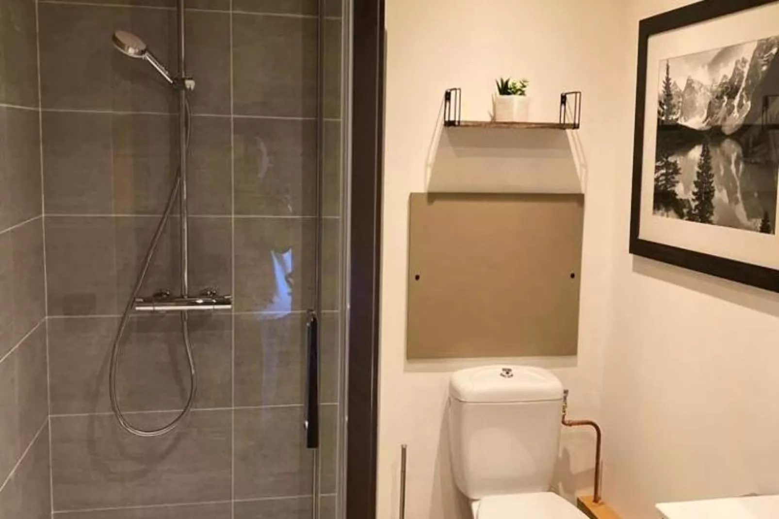 Résidence Valeriane-Badkamer