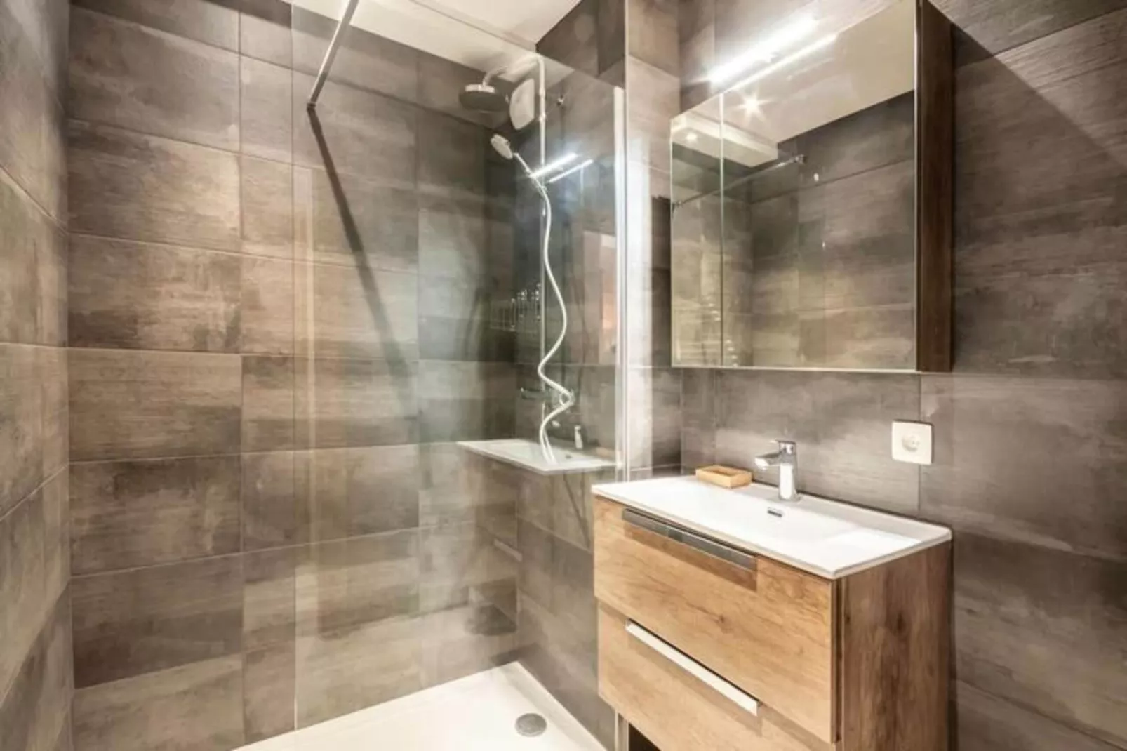 Résidence Les Voroches-Badkamer