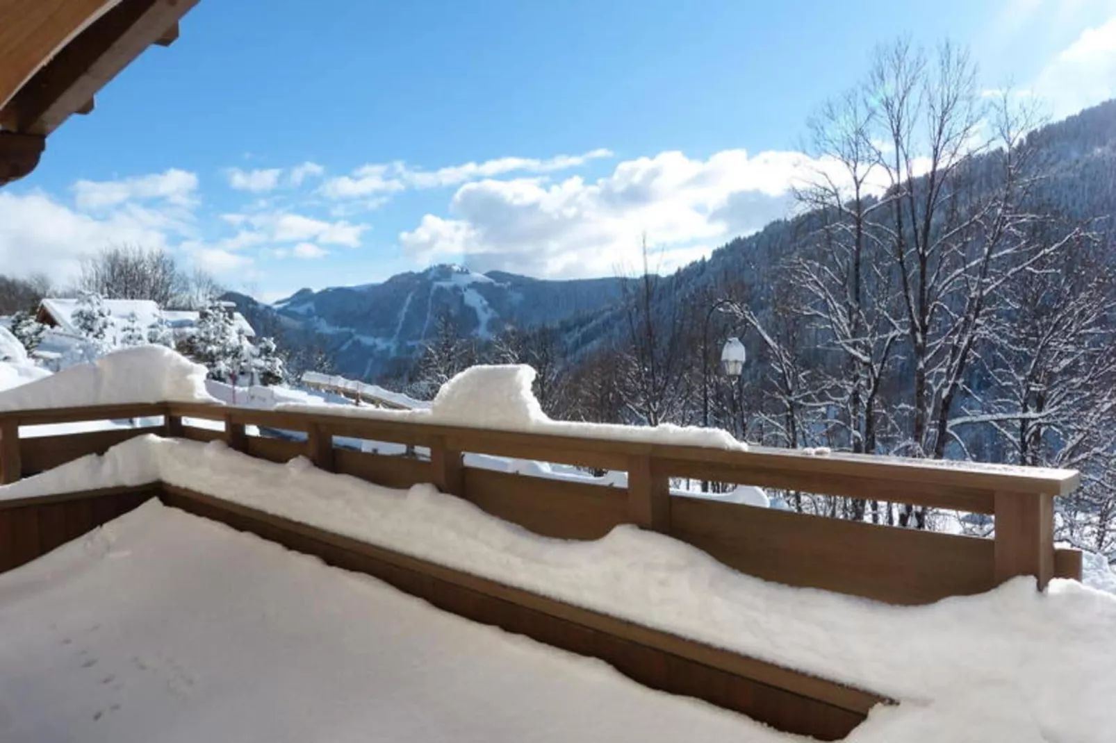 Résidence Belrose-Buitenkant zomer