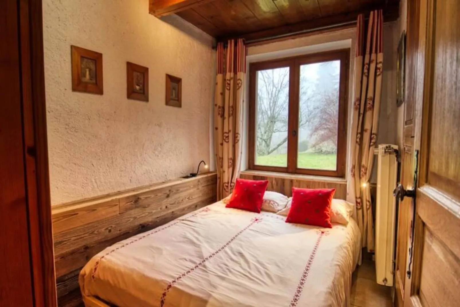 Résidence Le Laquis-Buitenkant zomer