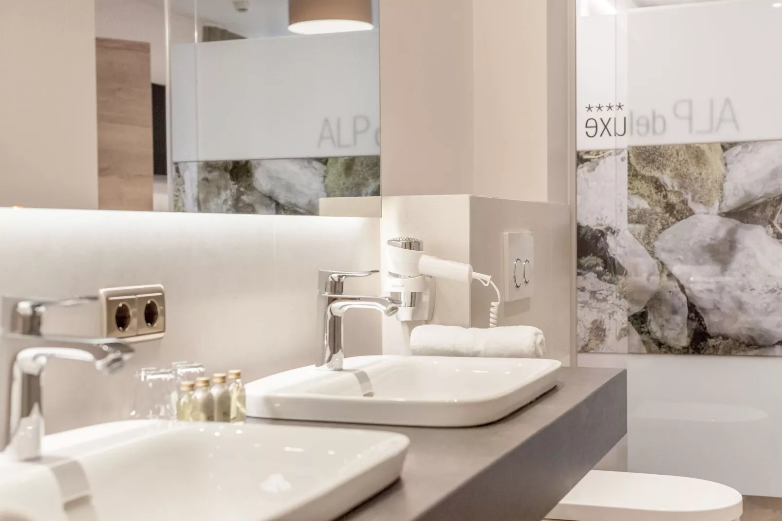 Reginas ALP deluxe-Badkamer