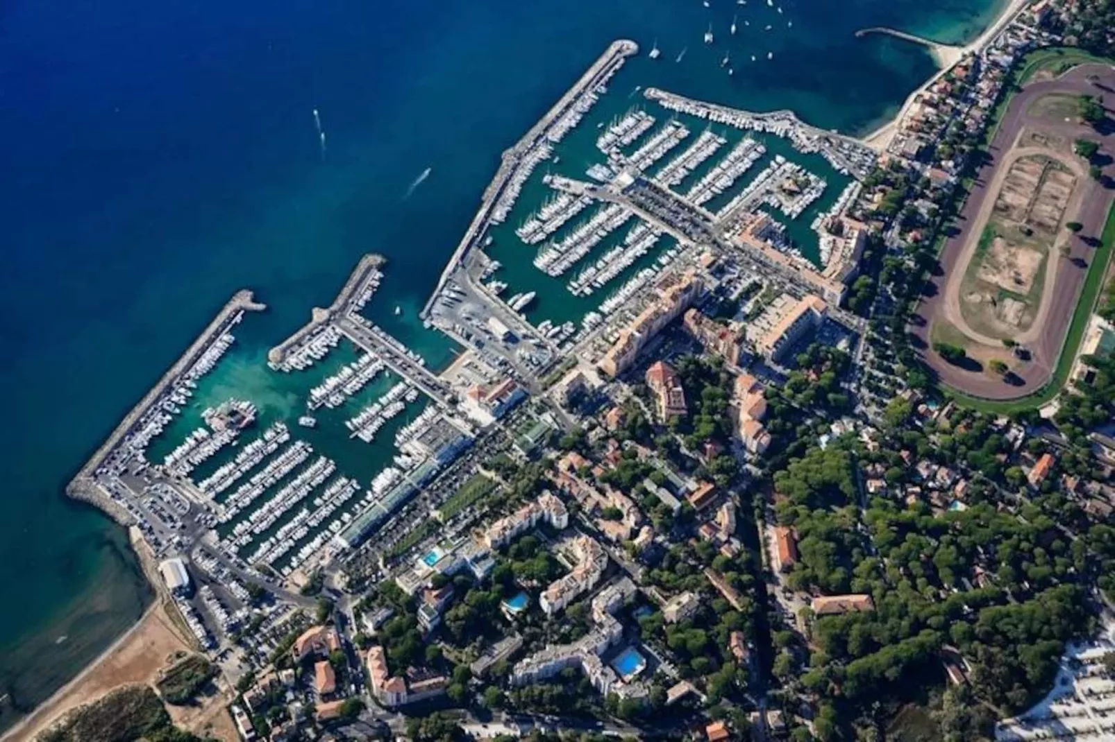 Résidence Hyelan-hyeres-Image-tags.