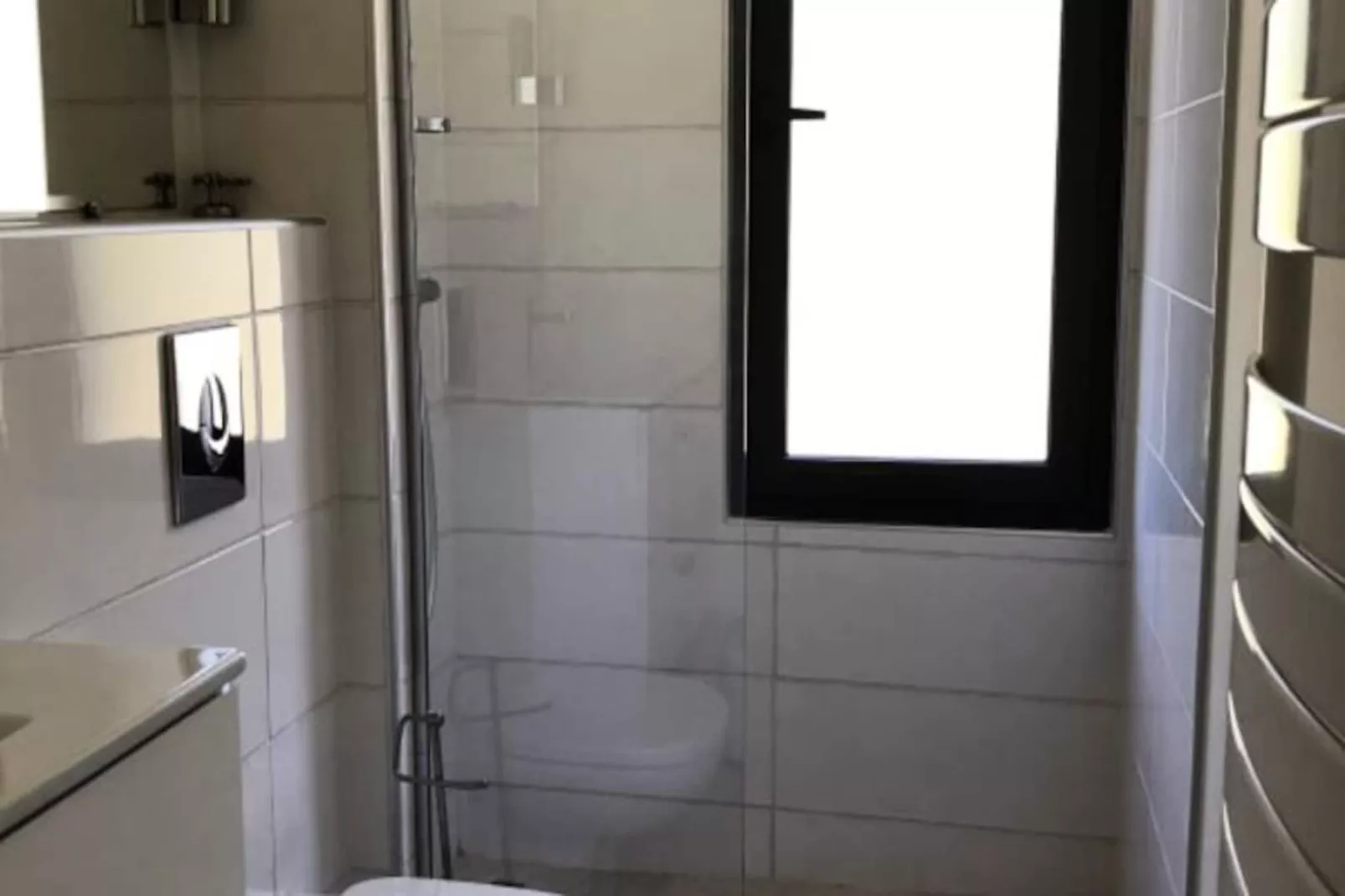 Vivez L'authenticit&eacute; &agrave; La Maison "au Pied Des Vignes"-Image-tags.