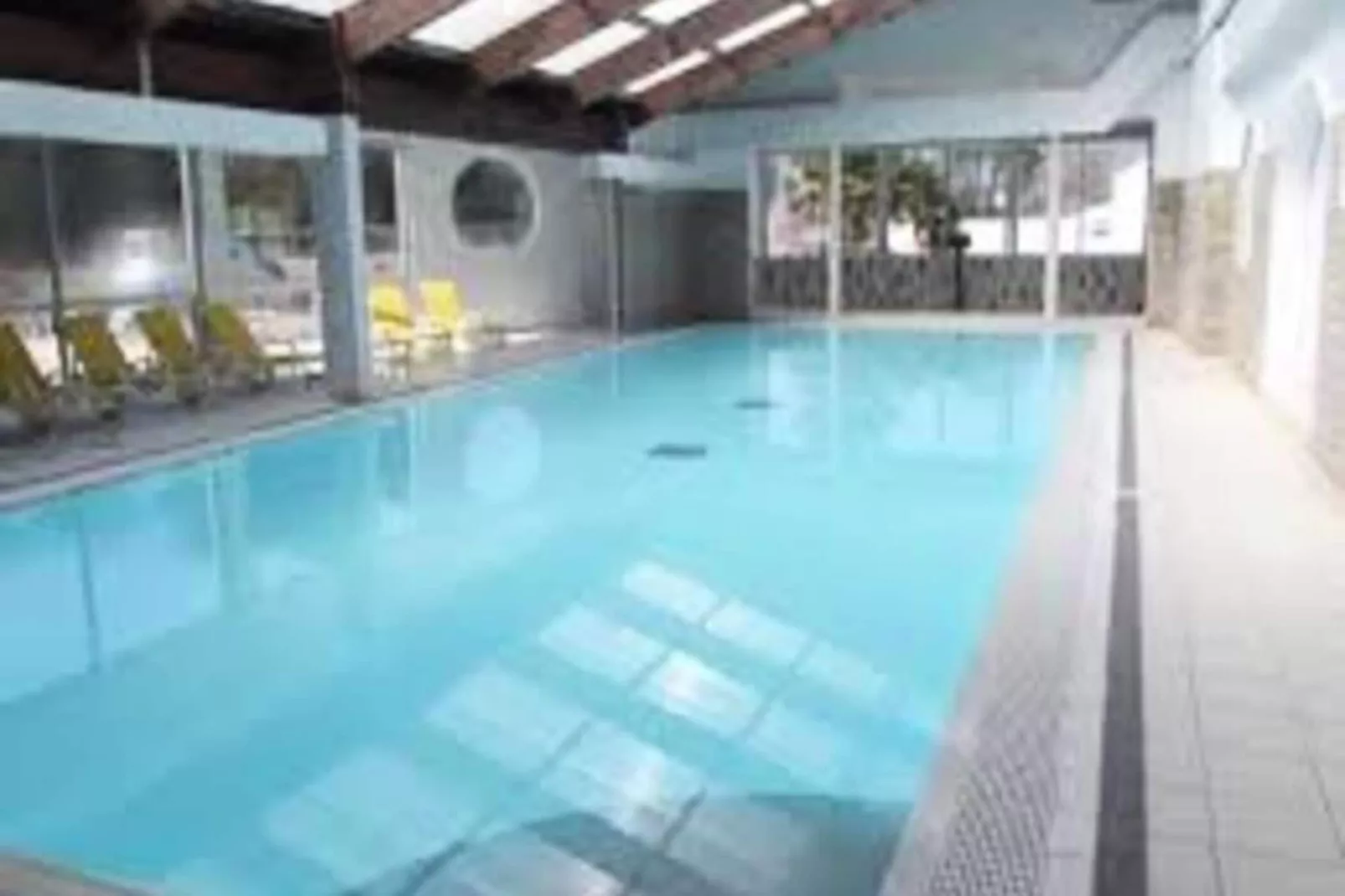 Mobil-home 6 pers. avec accès piscine et complexe aquatique-Buitenkant zomer