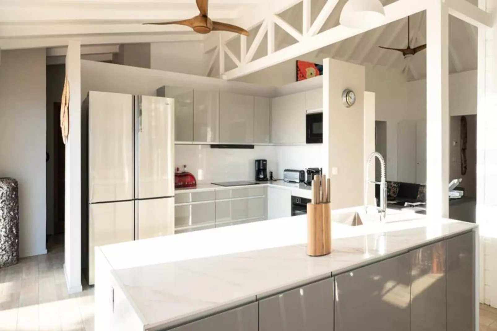 Villa Sea Side-Image-tags.