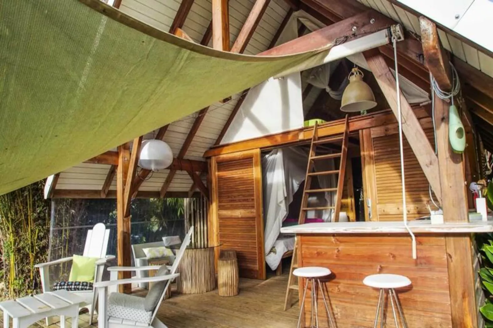 Villa Tiki-Image-tags.