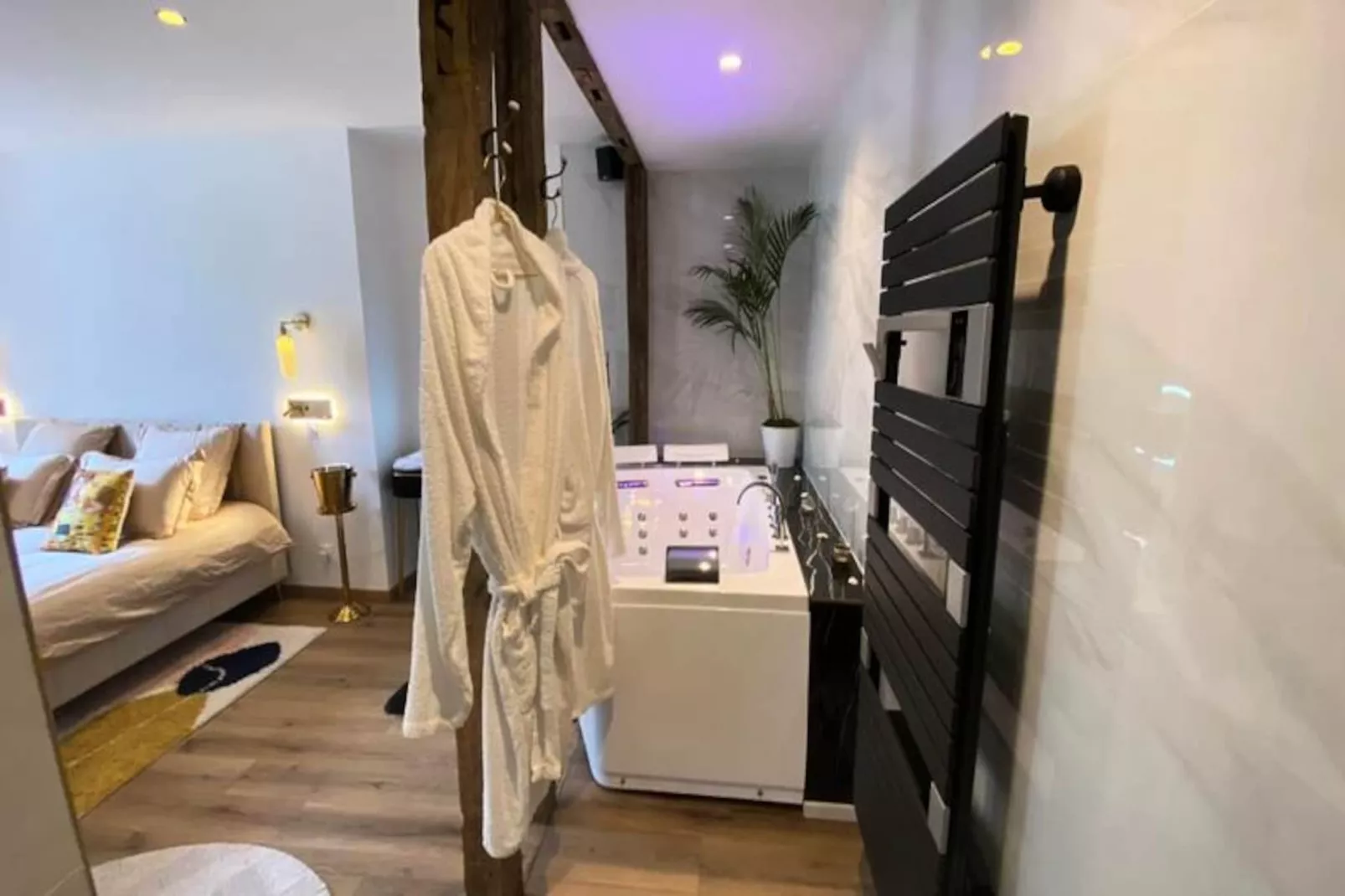 19a - Le Septi&egrave;me Ciel, Cocoon Lover-Image-tags.