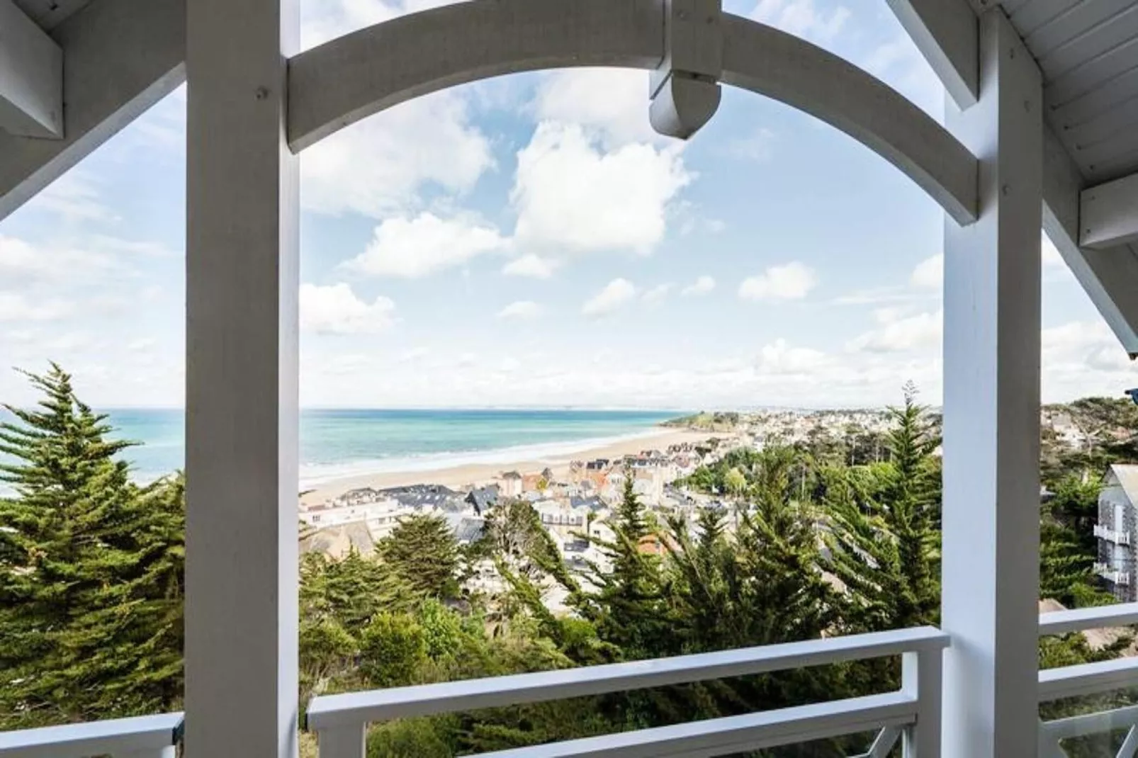 Résidence Les Villas du Spa****-Overloop