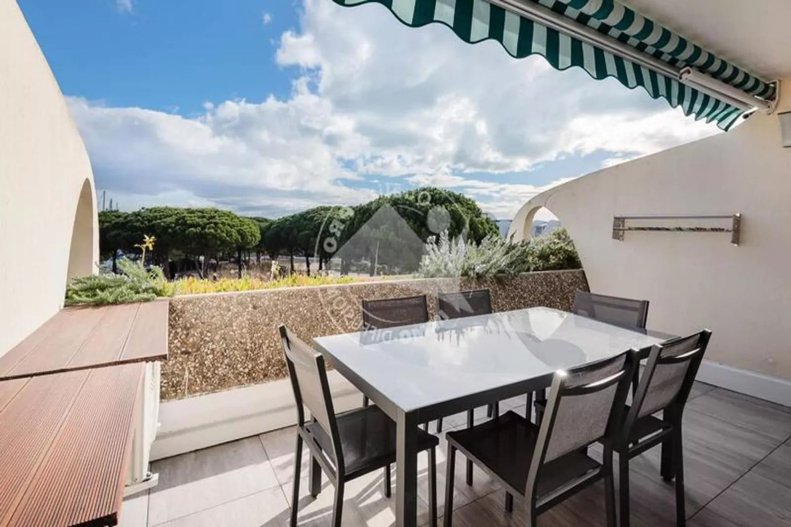 Résidence "le Quai Aux Fleurs"-Terrasbalkon