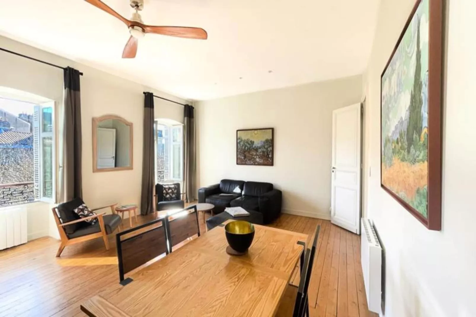 Magnifique Et Lumineux T3 De Charme Aux Quinconces Id&eacute;al Pour 4 Personnes-Buitenkant zomer