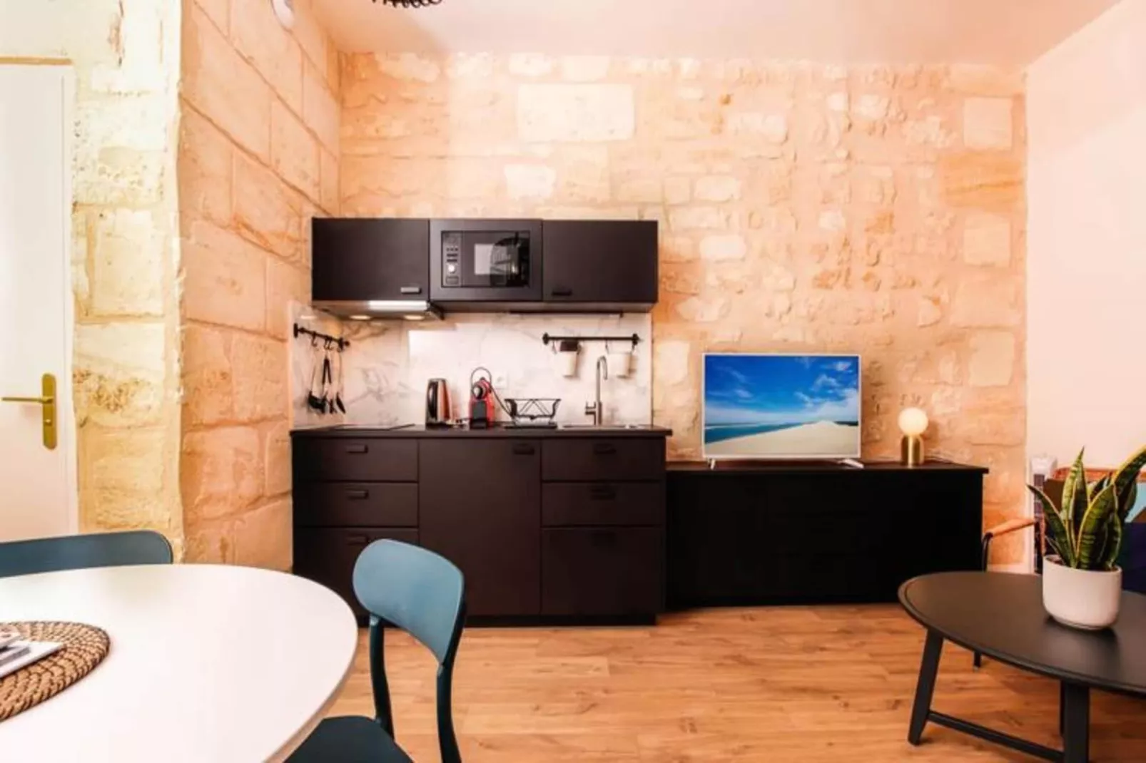 Appartement Lumineux &agrave La Pierre Bordelaise Plein Centre Pour 4 Personnes-Buitenkant zomer