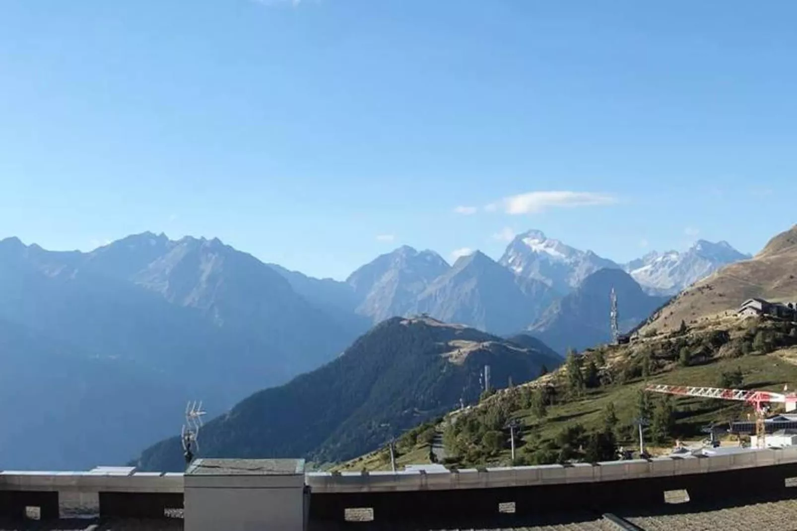 Résidence Val D'ys-Uitzicht zomer