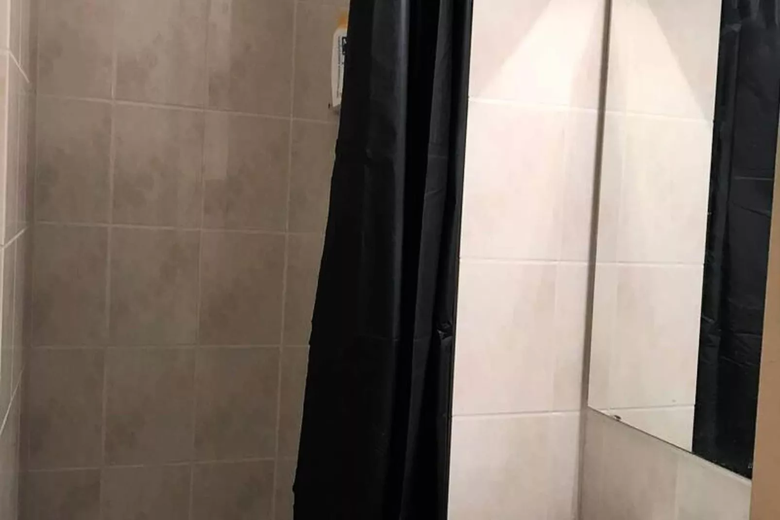 Résidence Equinoxe-Badkamer